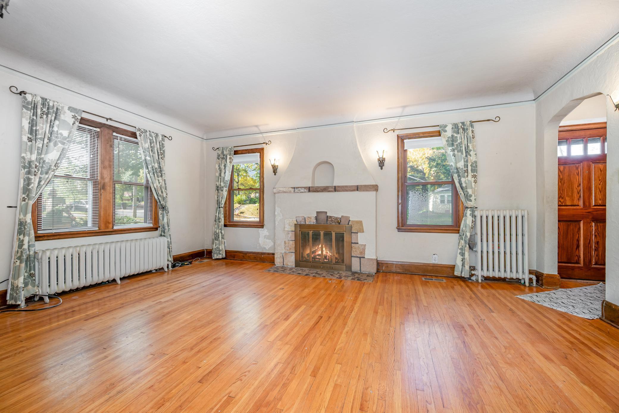 5421 Pillsbury Avenue S