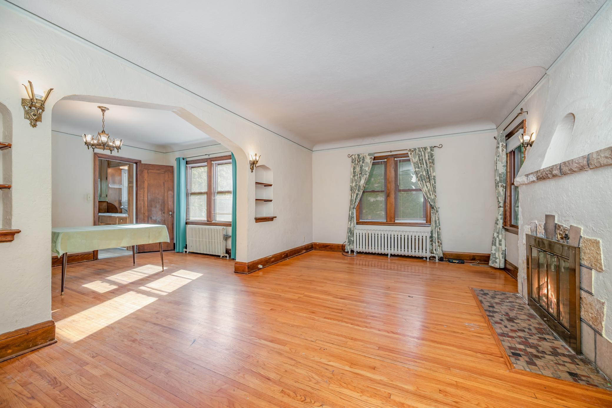 5421 Pillsbury Avenue S