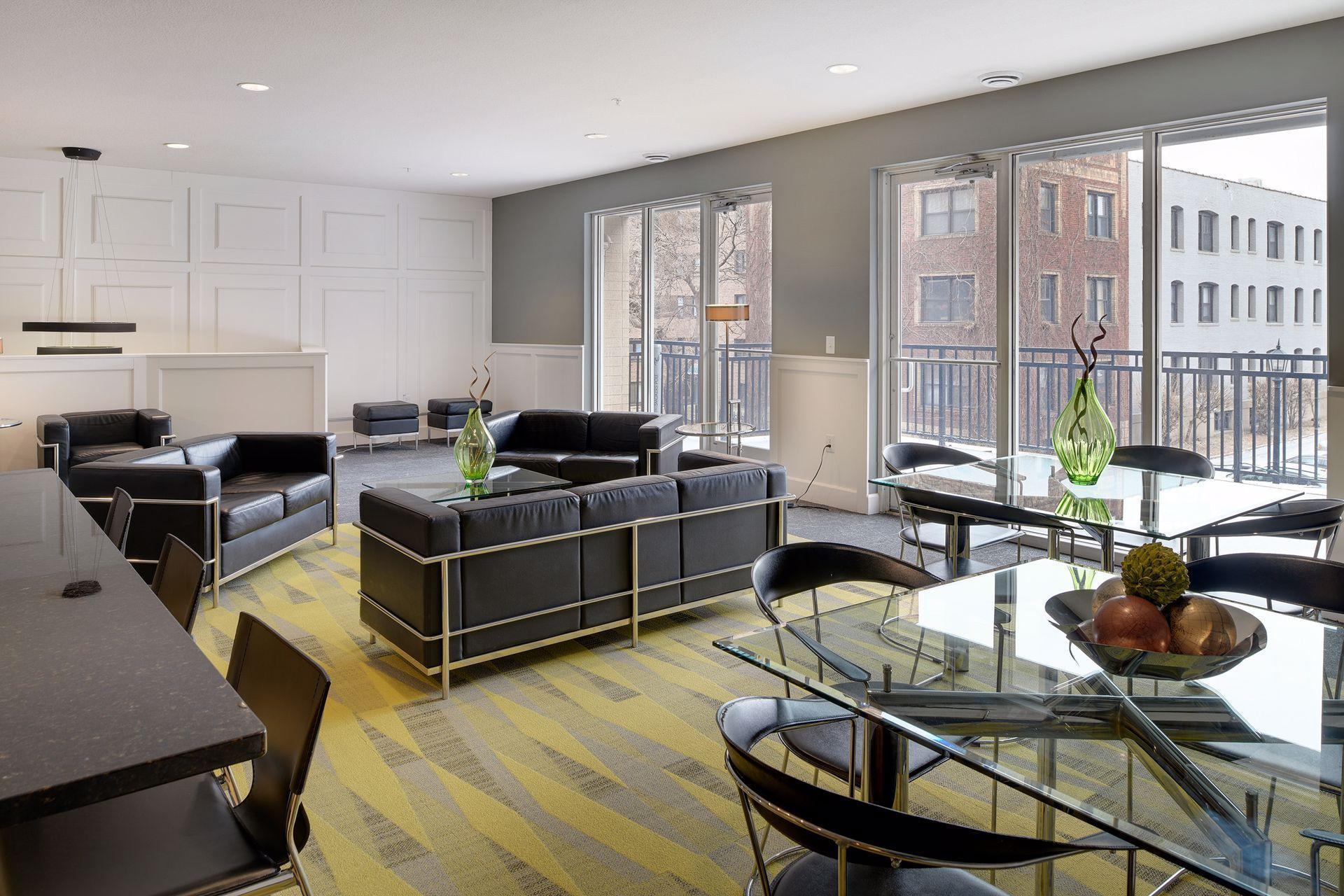 301 Oak Grove Street Unit: 214