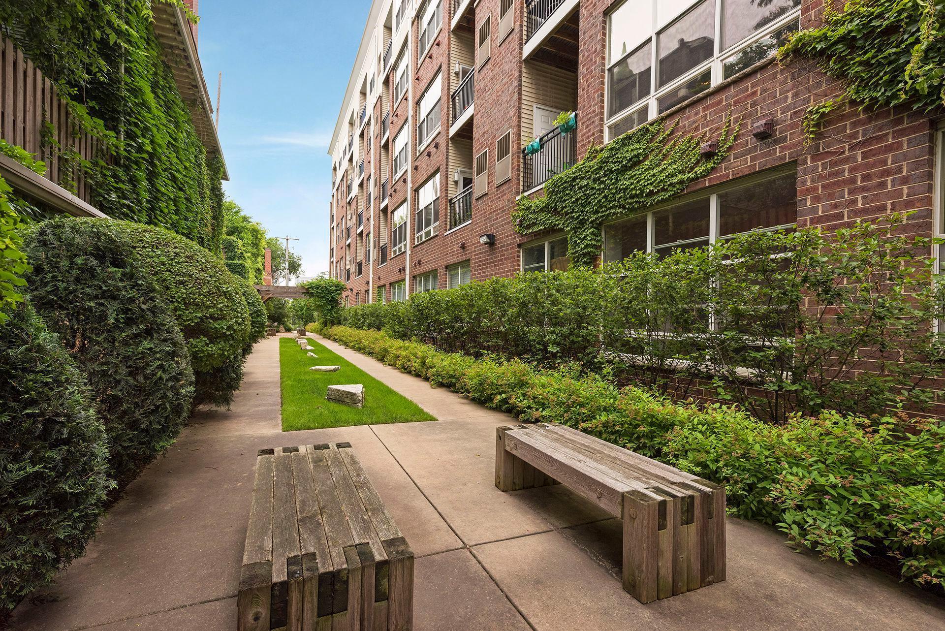 301 Oak Grove Street Unit: 214