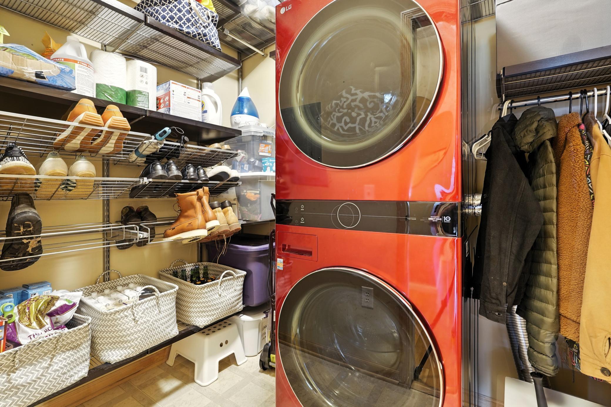 301 Oak Grove Street Unit: 214