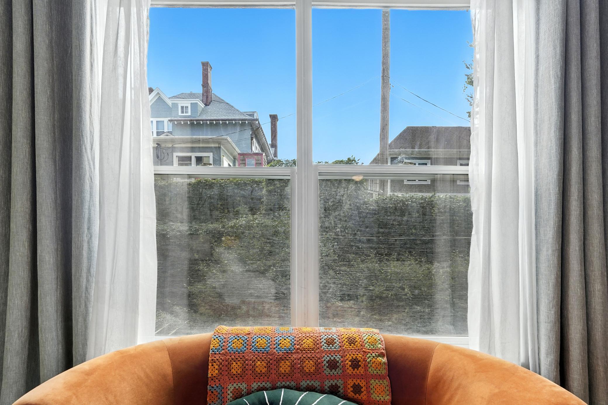 301 Oak Grove Street Unit: 214