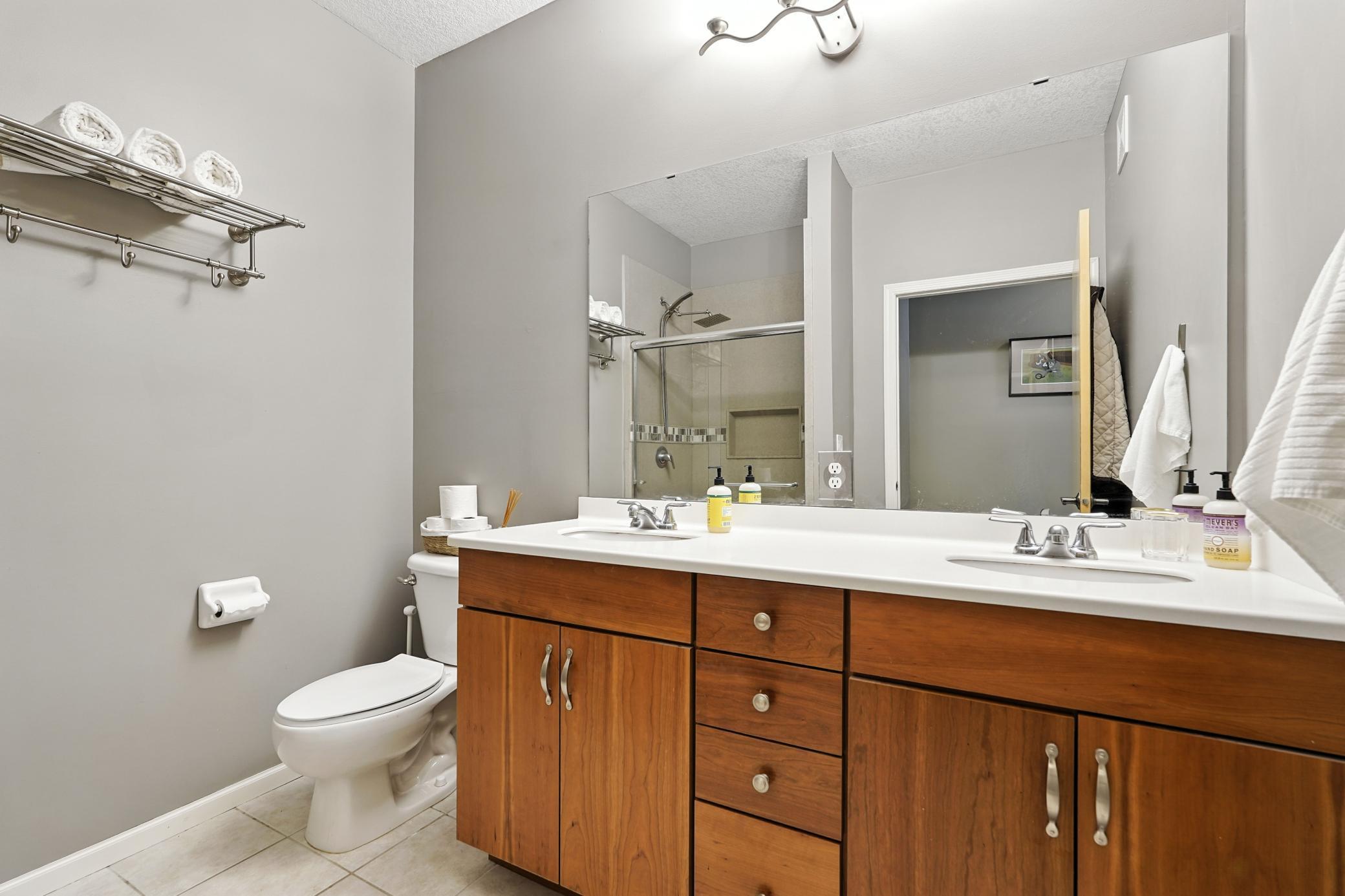 301 Oak Grove Street Unit: 214