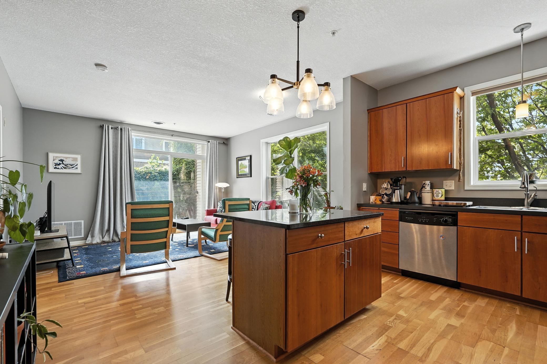 301 Oak Grove Street Unit: 214