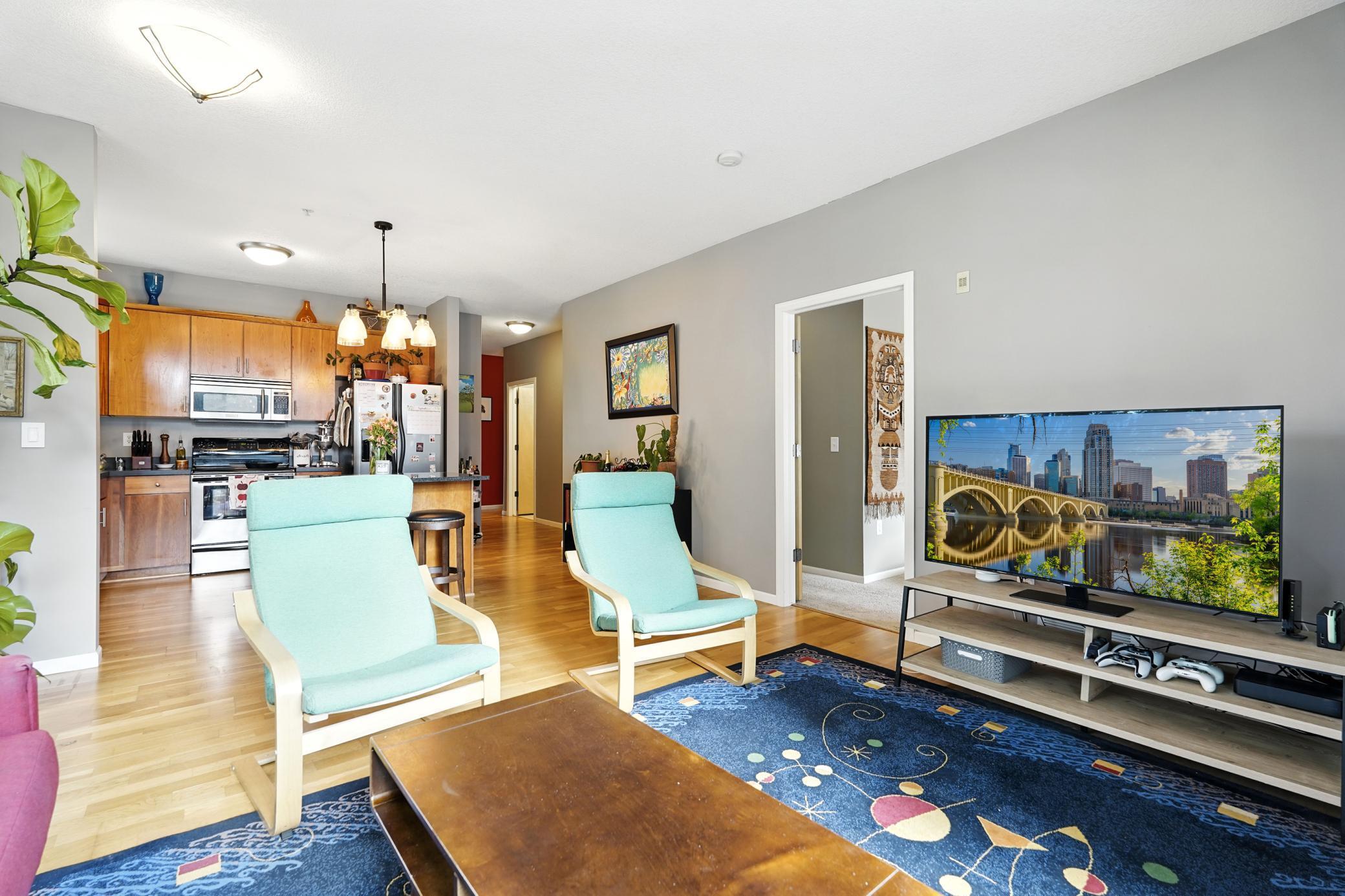 301 Oak Grove Street Unit: 214