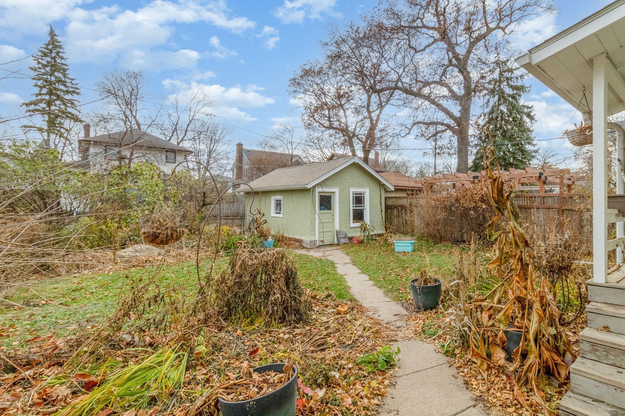 1746 Stanford Avenue