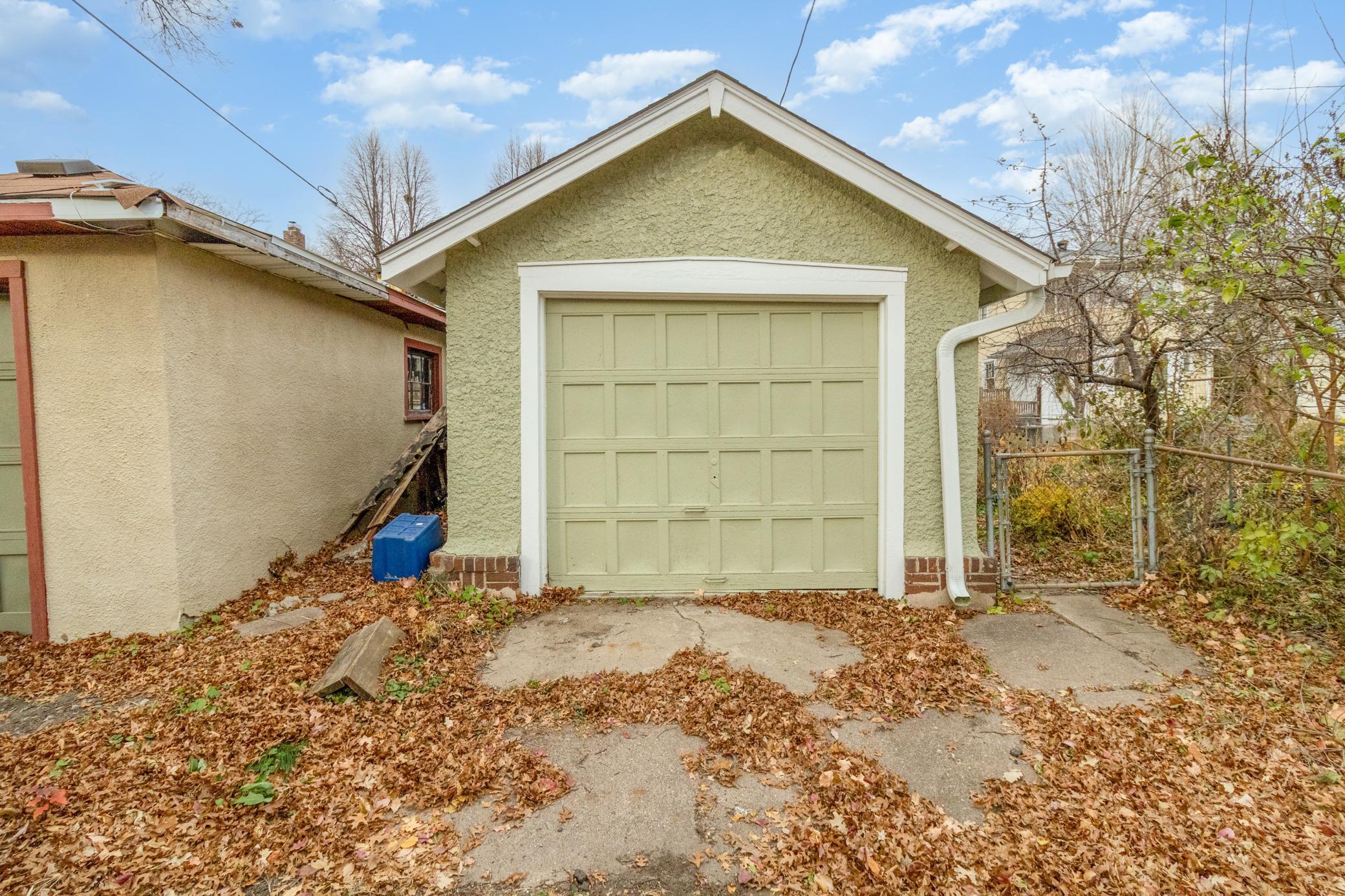 1746 Stanford Avenue