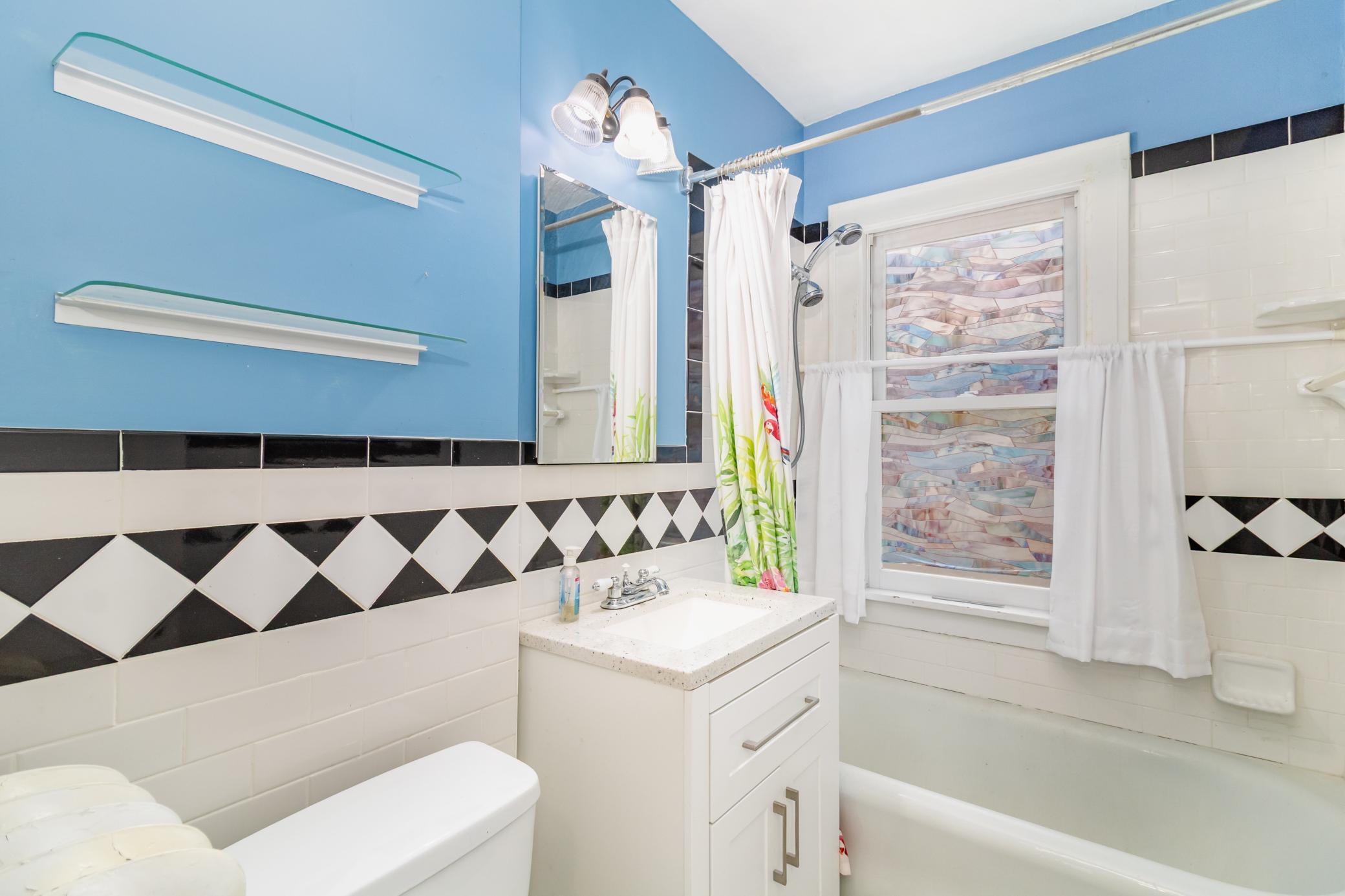 1746 Stanford Avenue