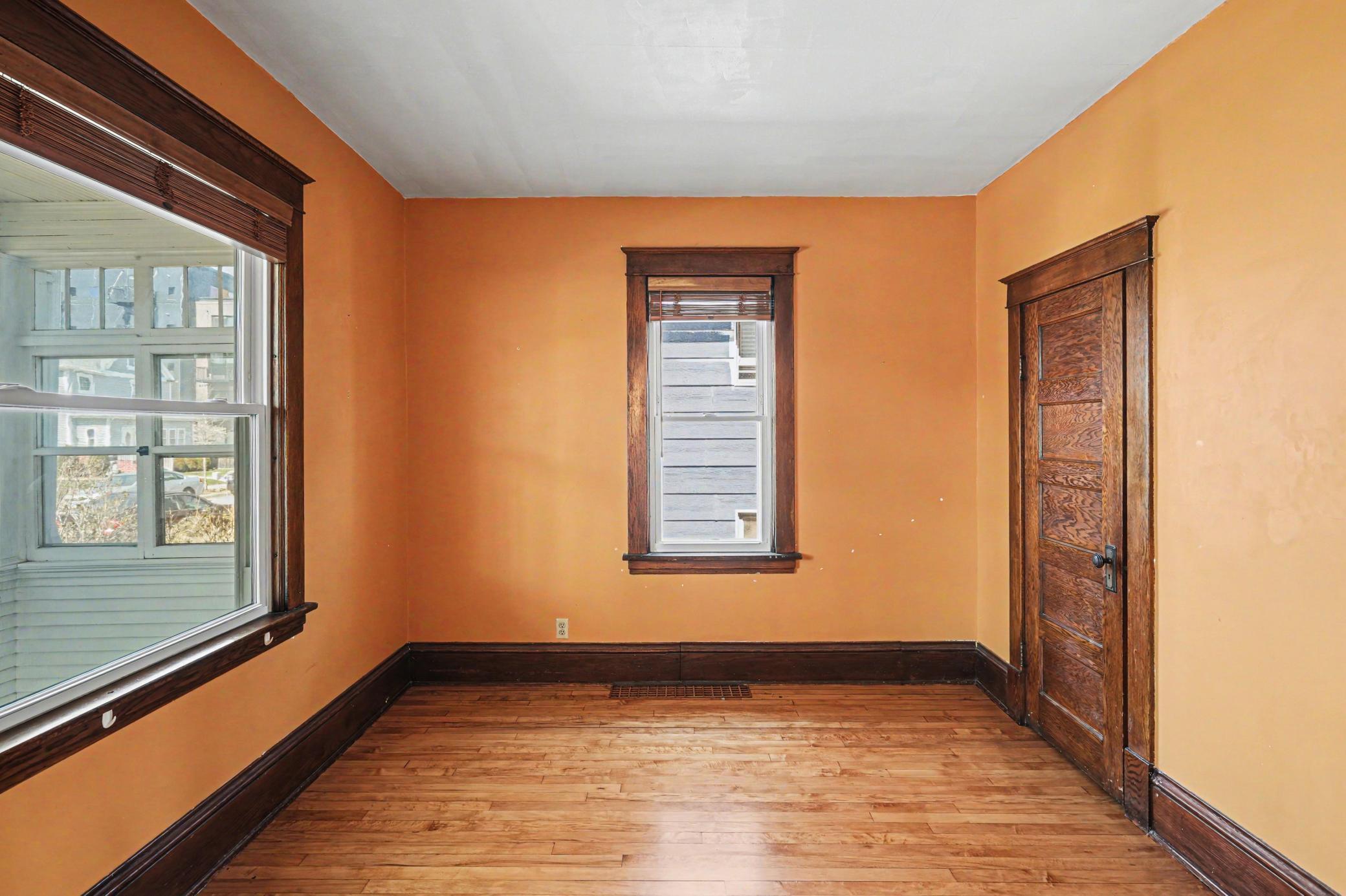 2411 Grand Street NE