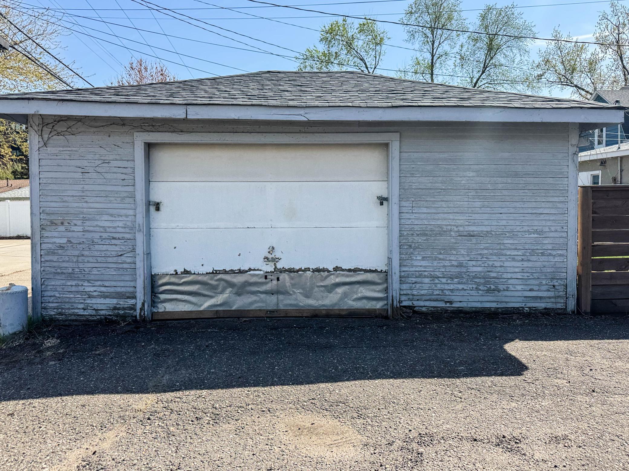 2411 Grand Street NE