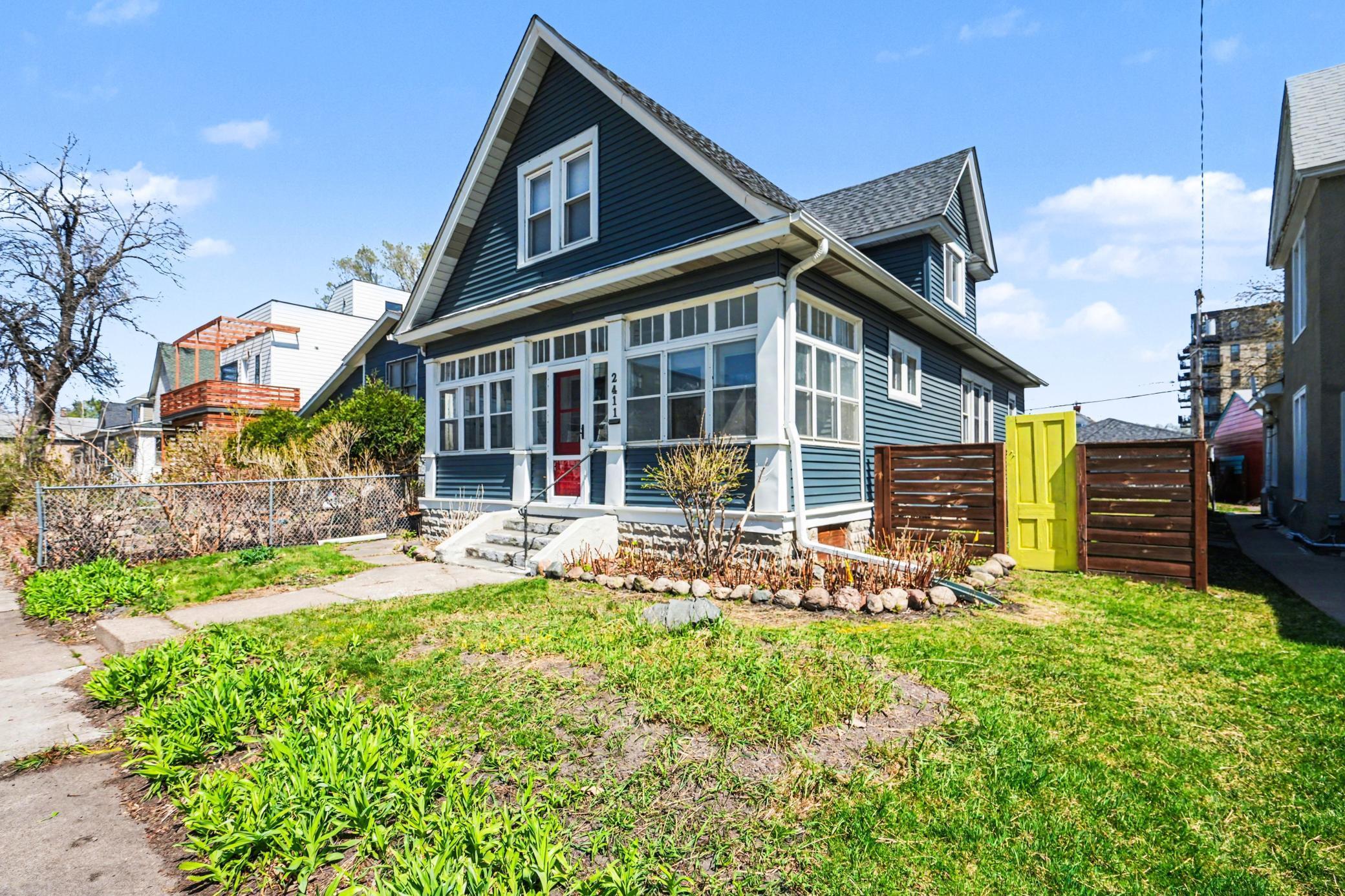 2411 Grand Street NE