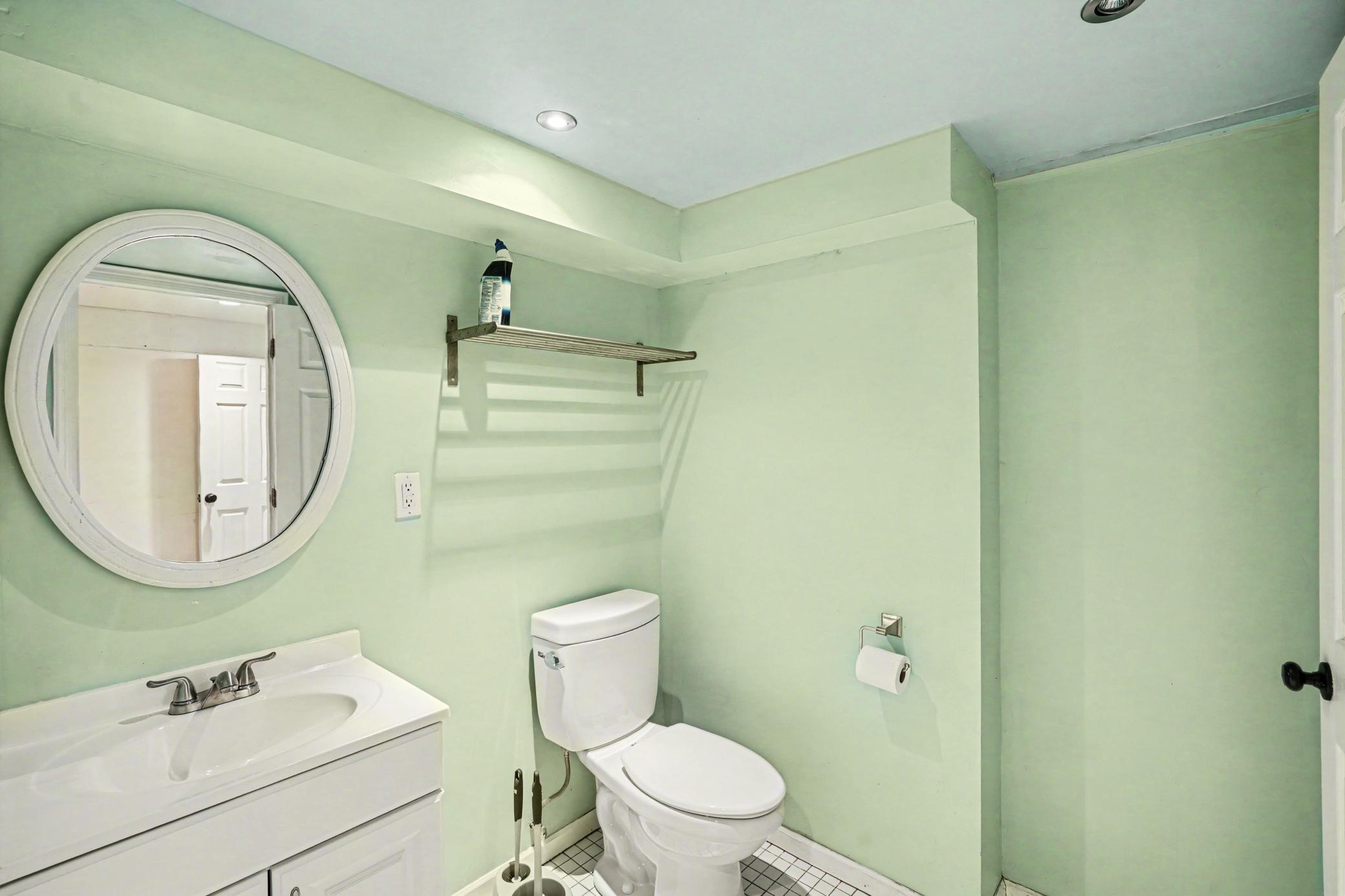 2411 Grand Street NE