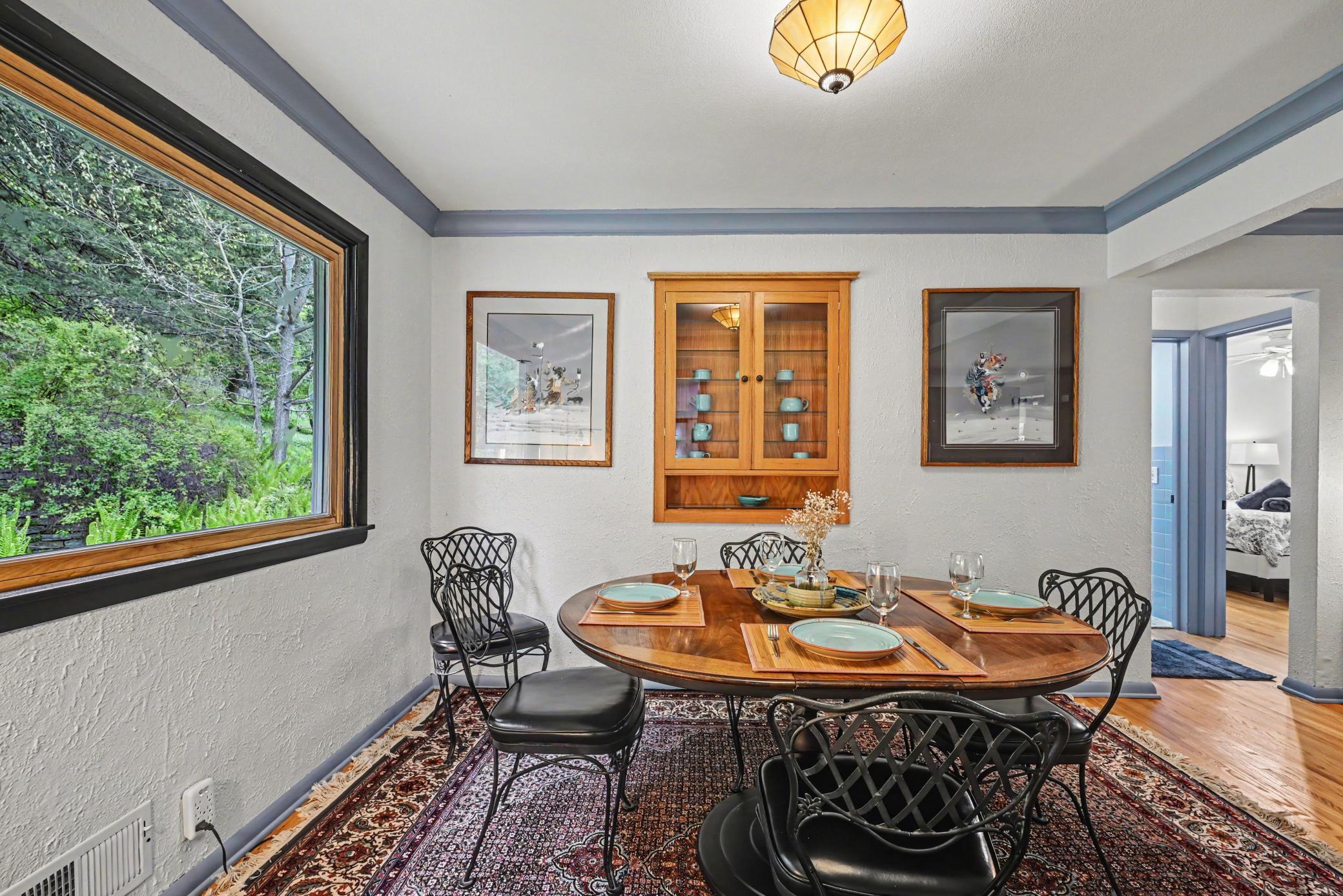 885 Old Lexington Avenue