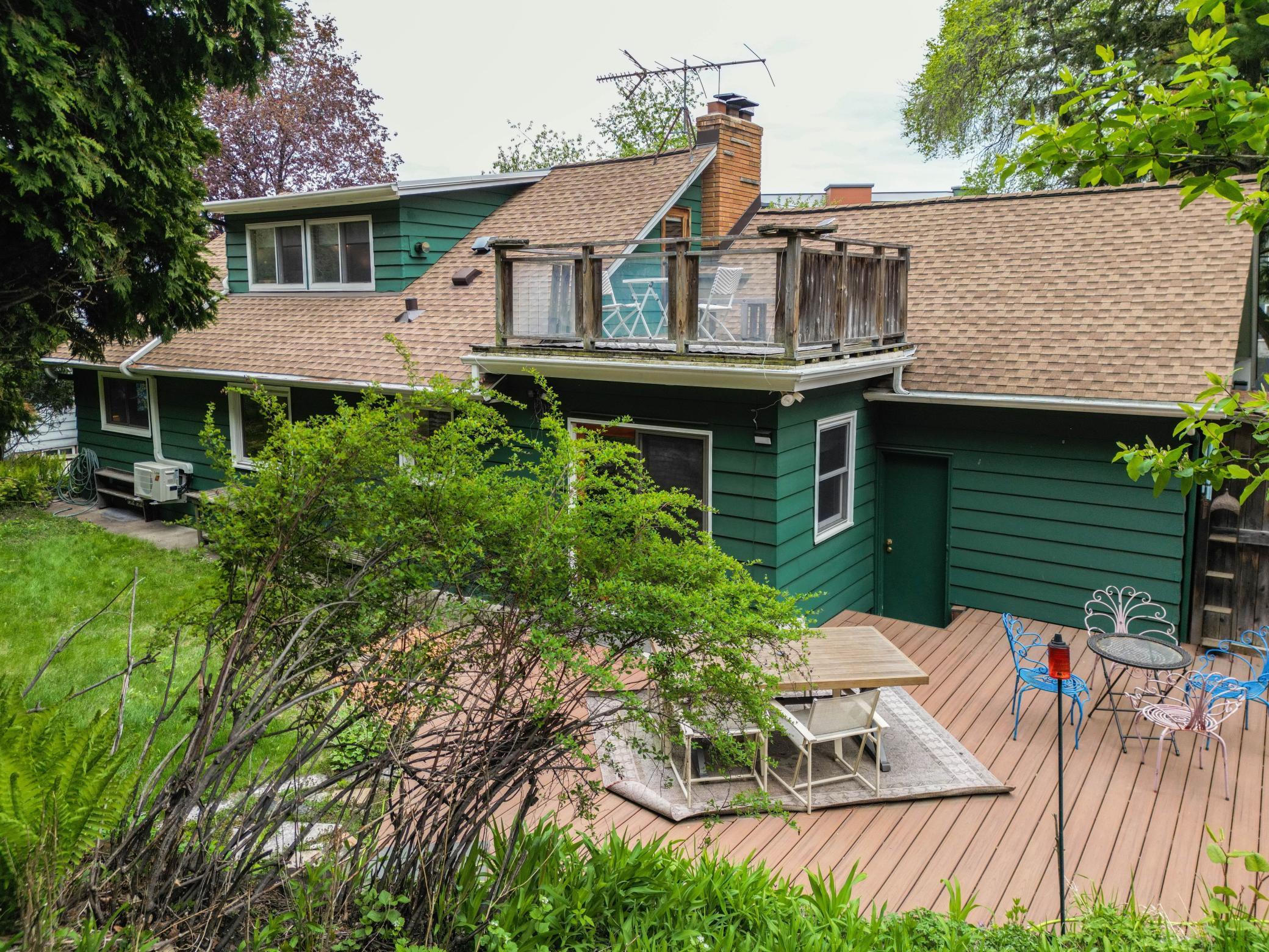885 Old Lexington Avenue