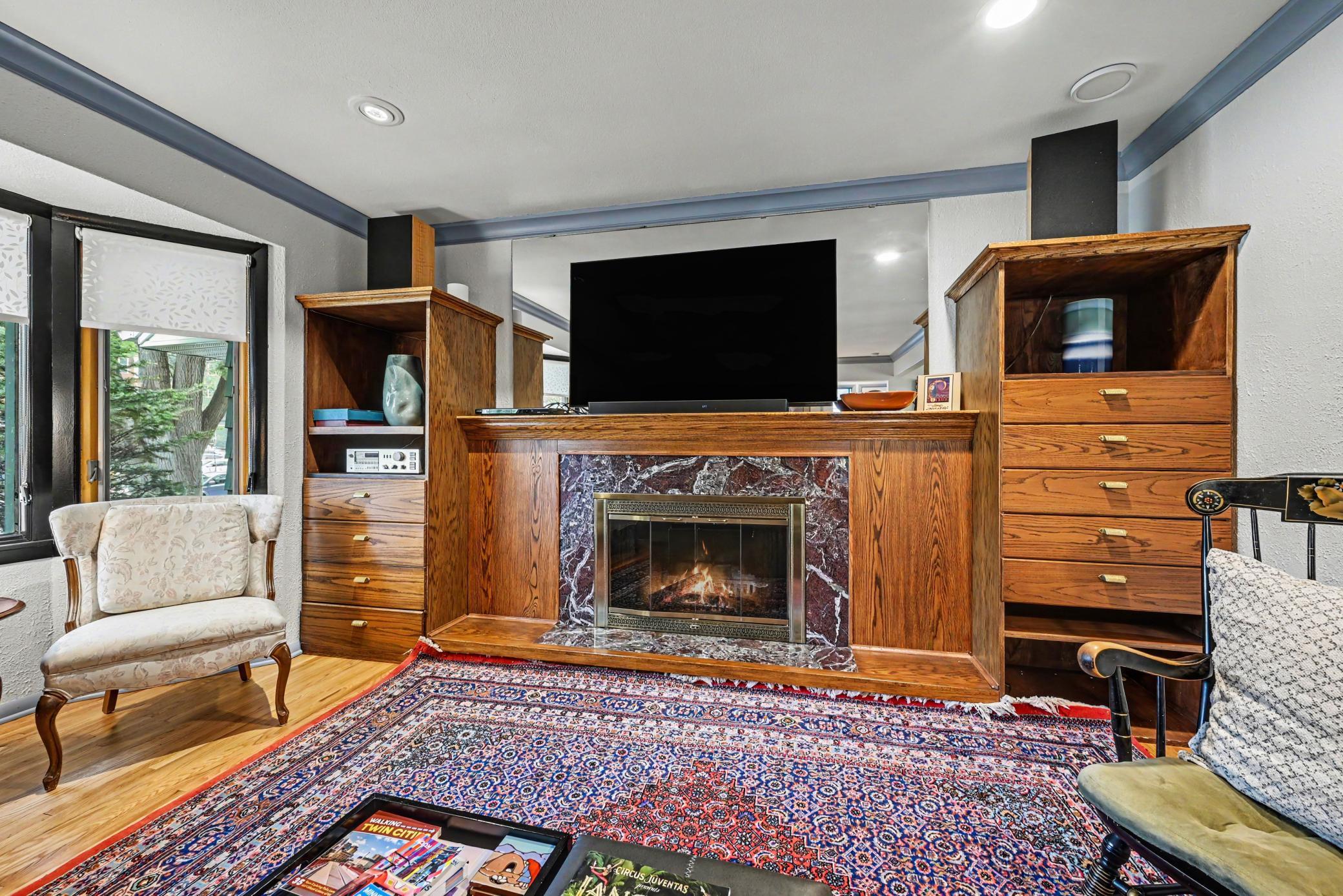 885 Old Lexington Avenue