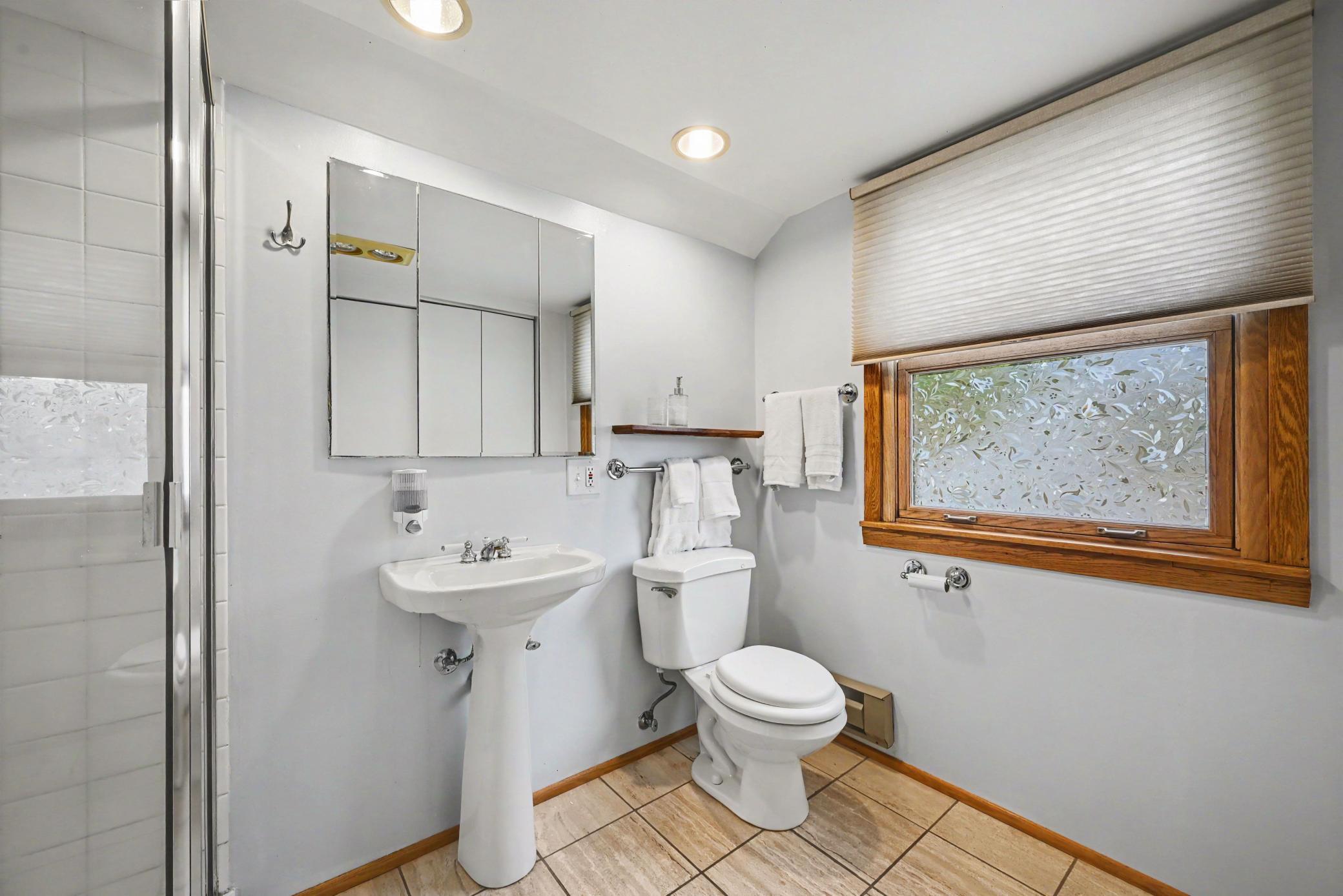 885 Old Lexington Avenue
