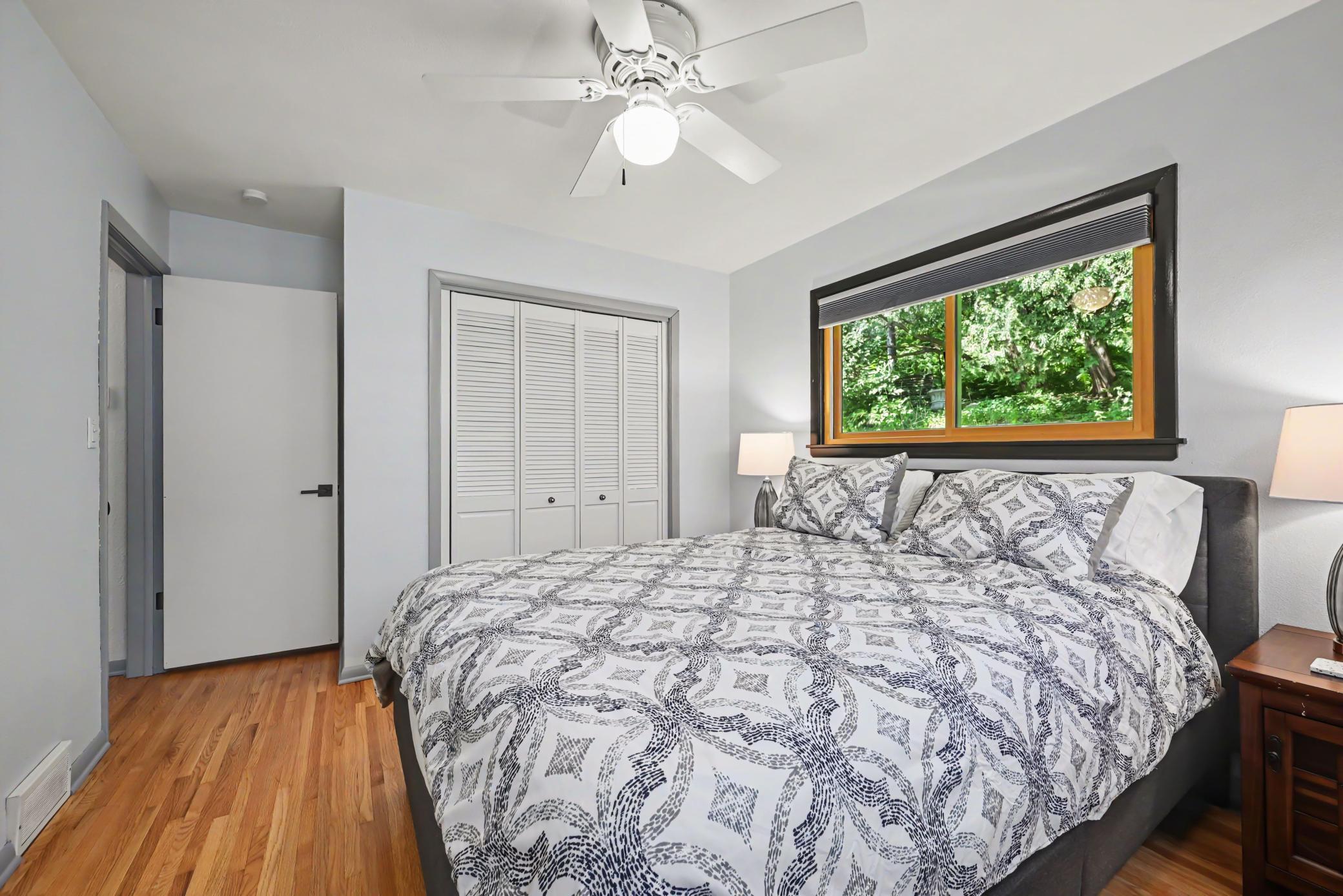 885 Old Lexington Avenue
