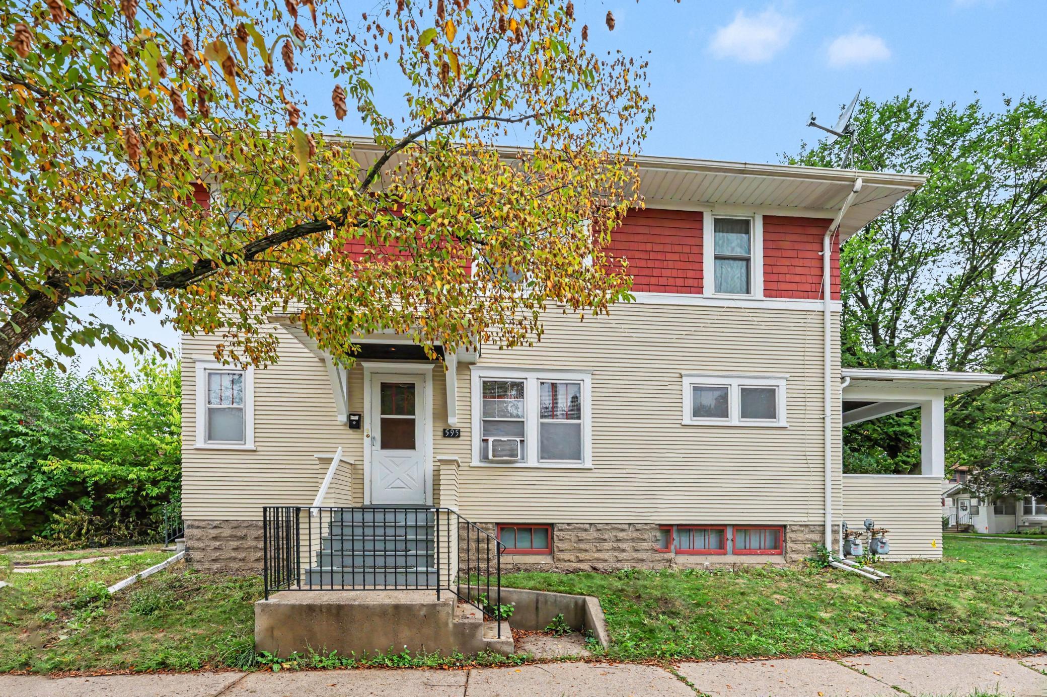 595 Syndicate Street N