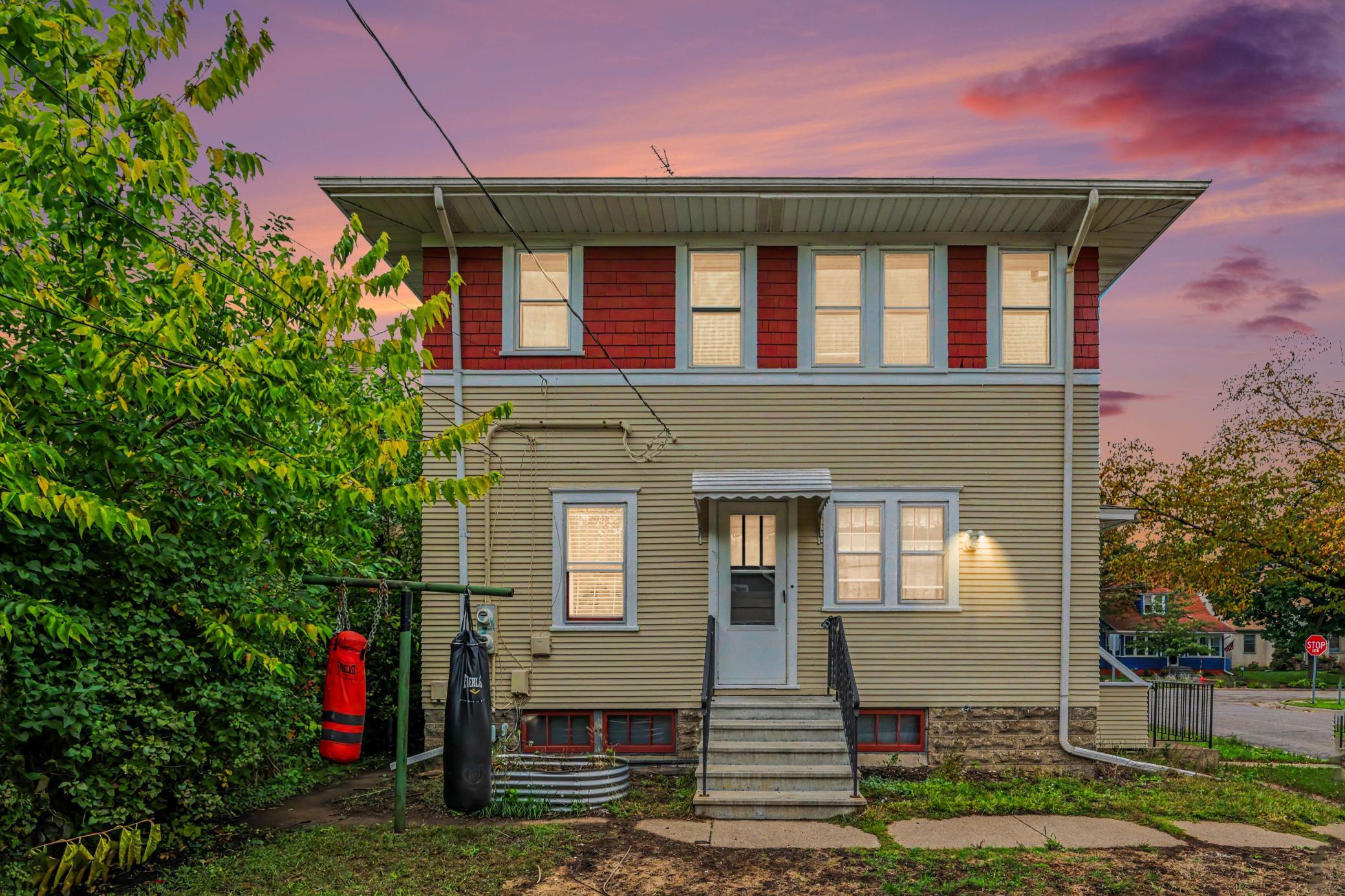 595 Syndicate Street N