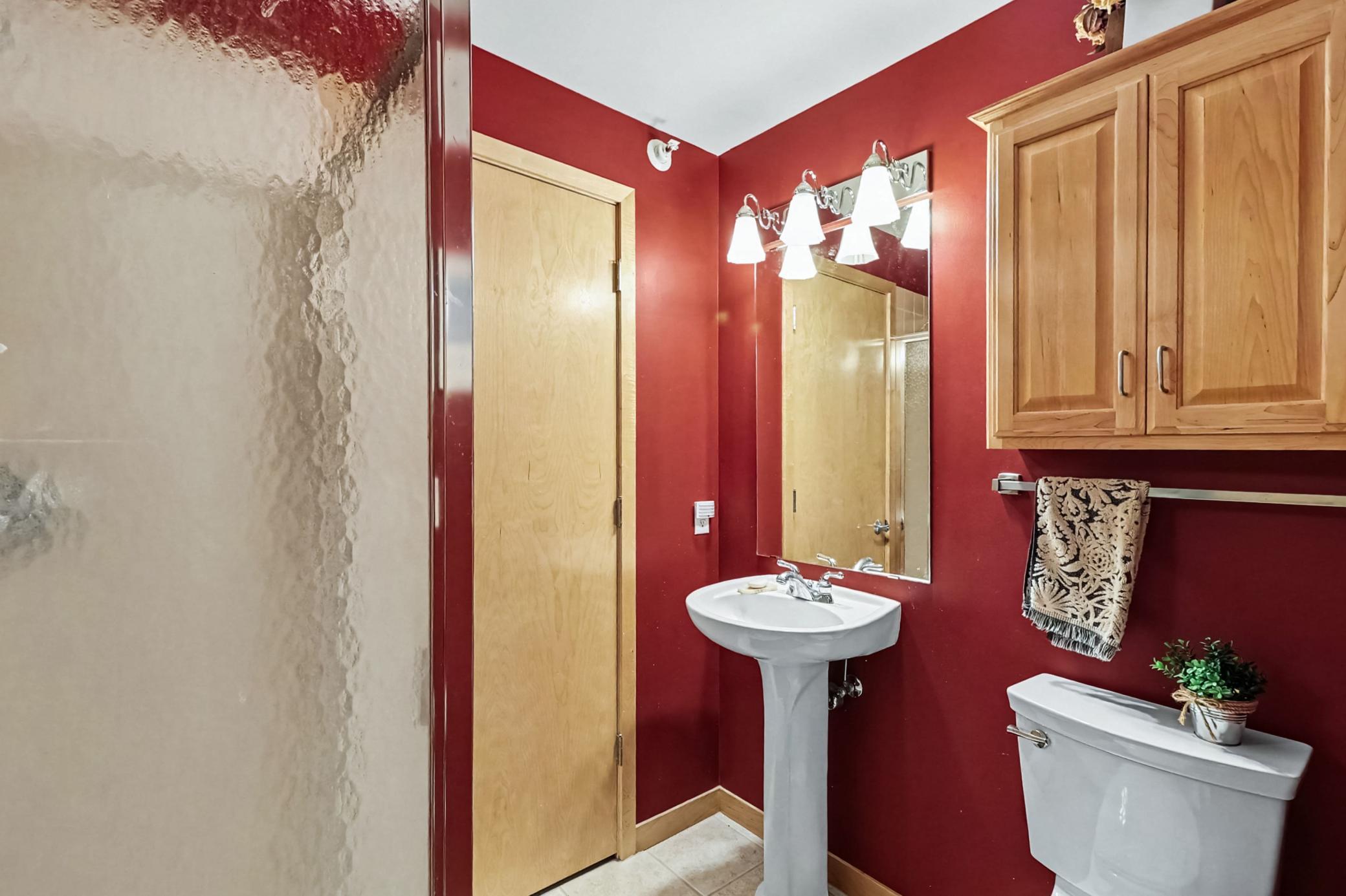 820 Emerald Street Unit: 117