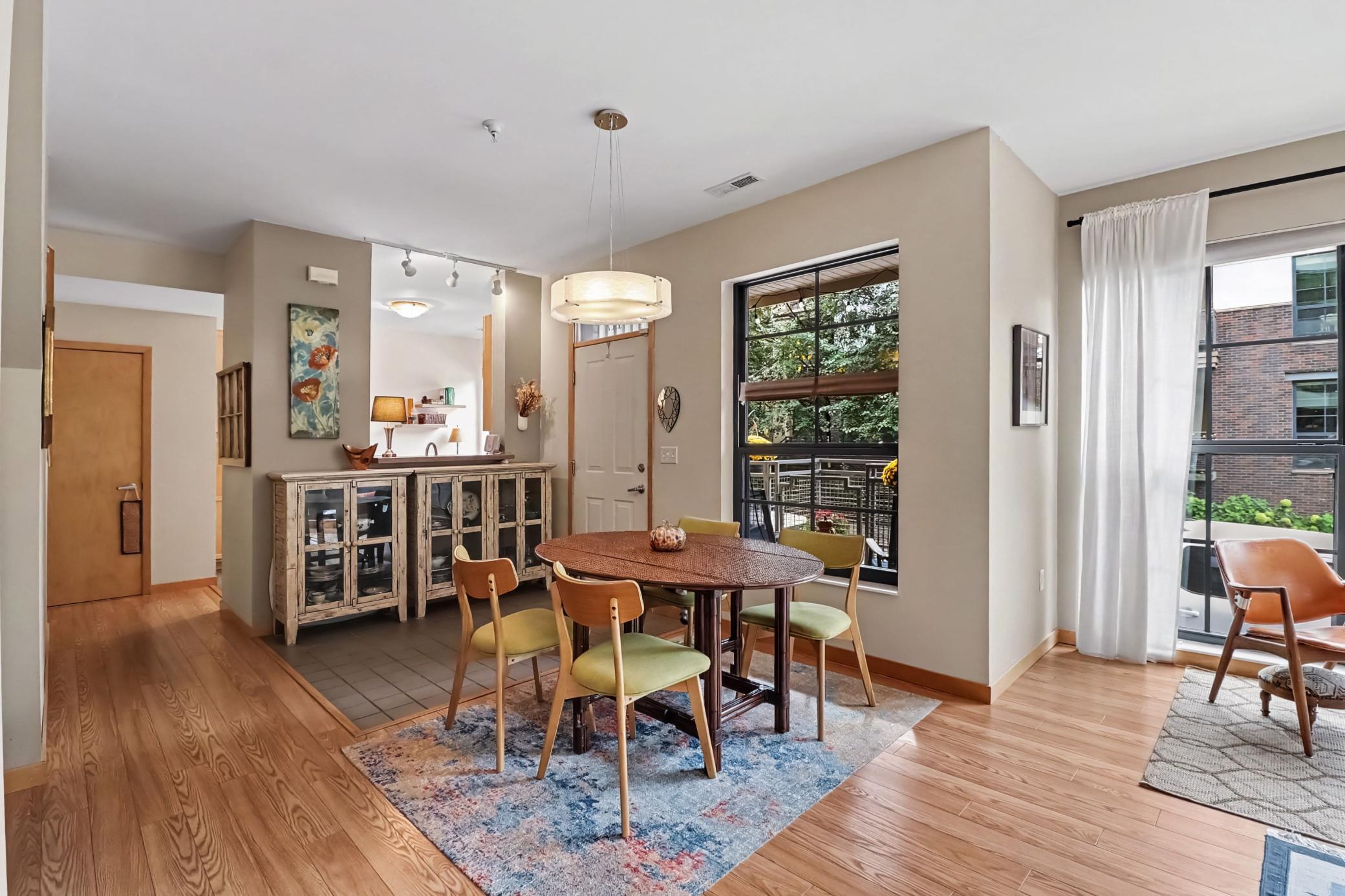 820 Emerald Street Unit: 117