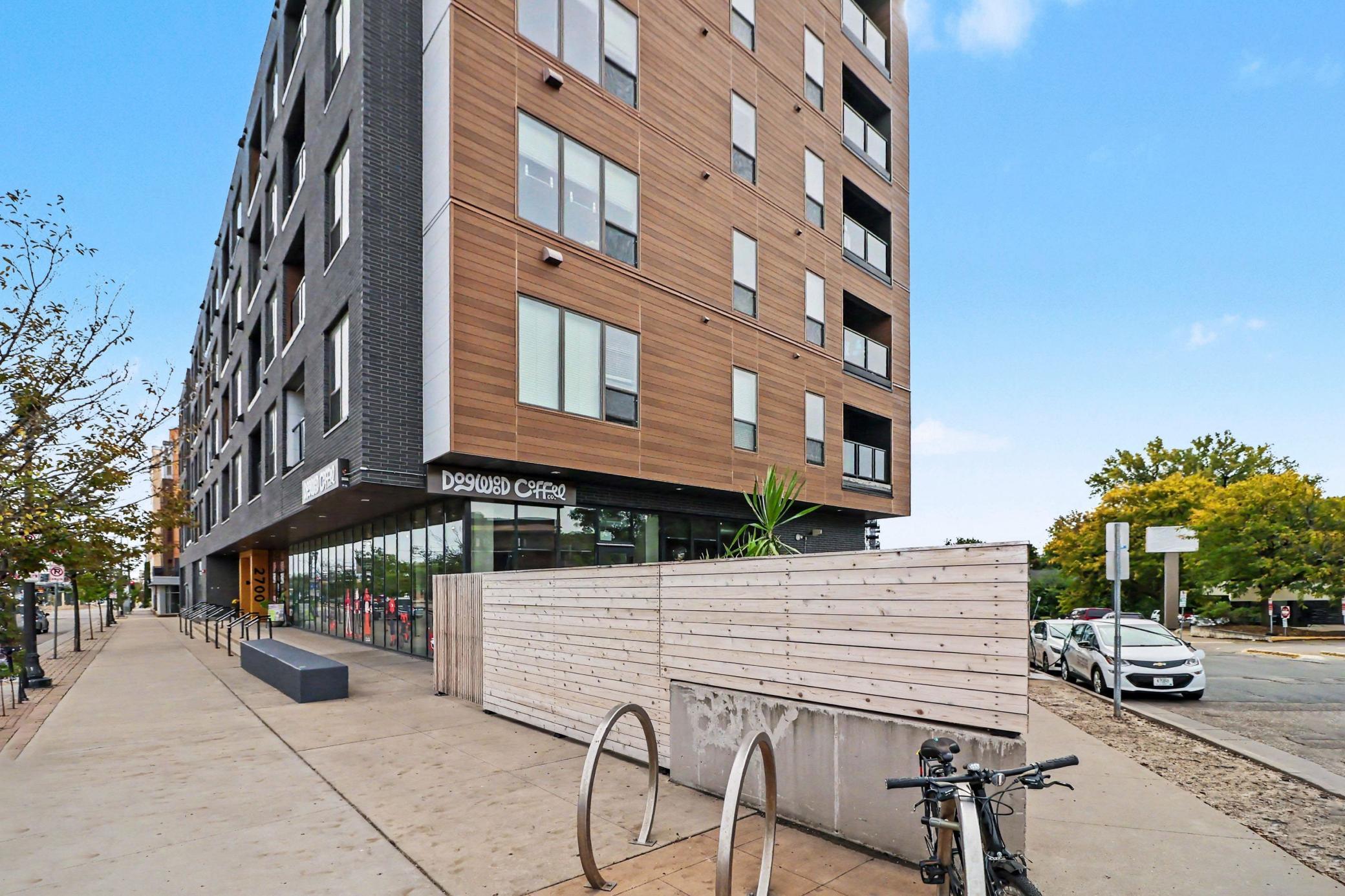 820 Emerald Street Unit: 117