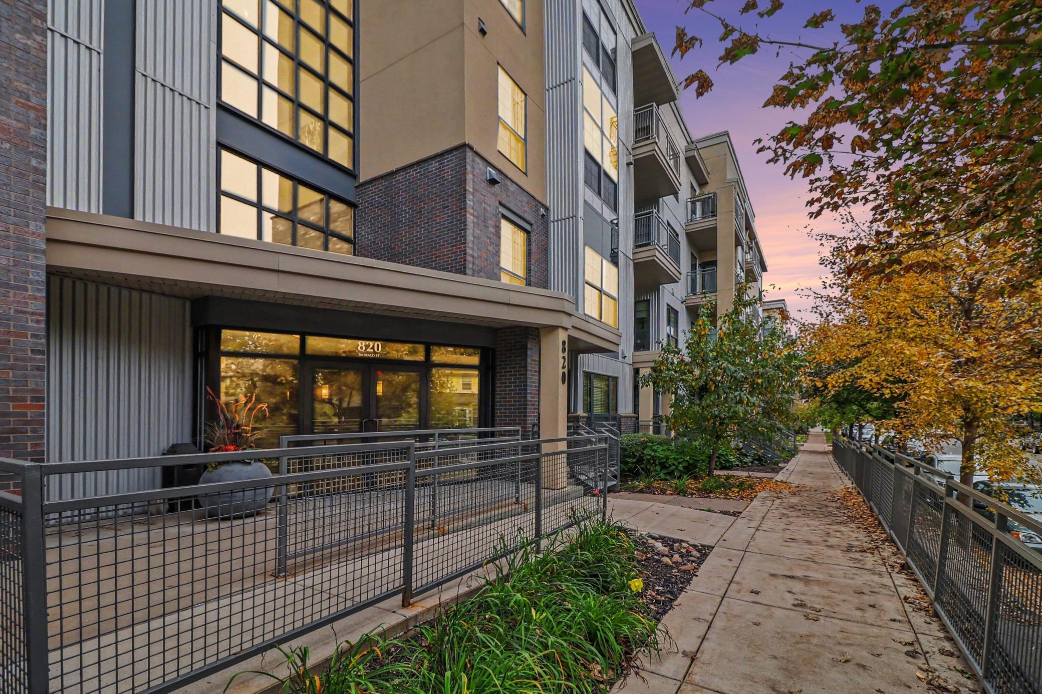 820 Emerald Street Unit: 117