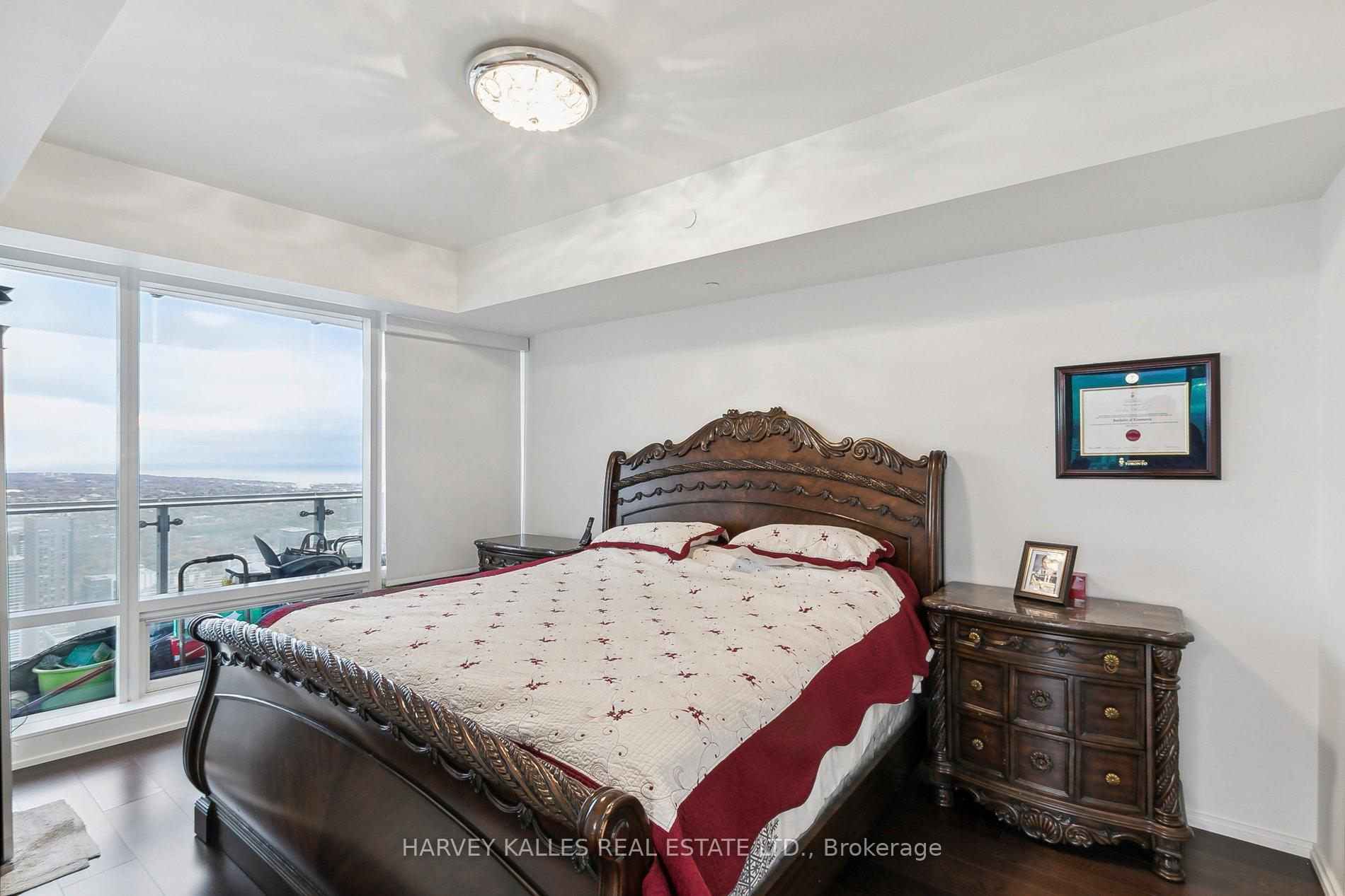 1 Bloor Street E 6801