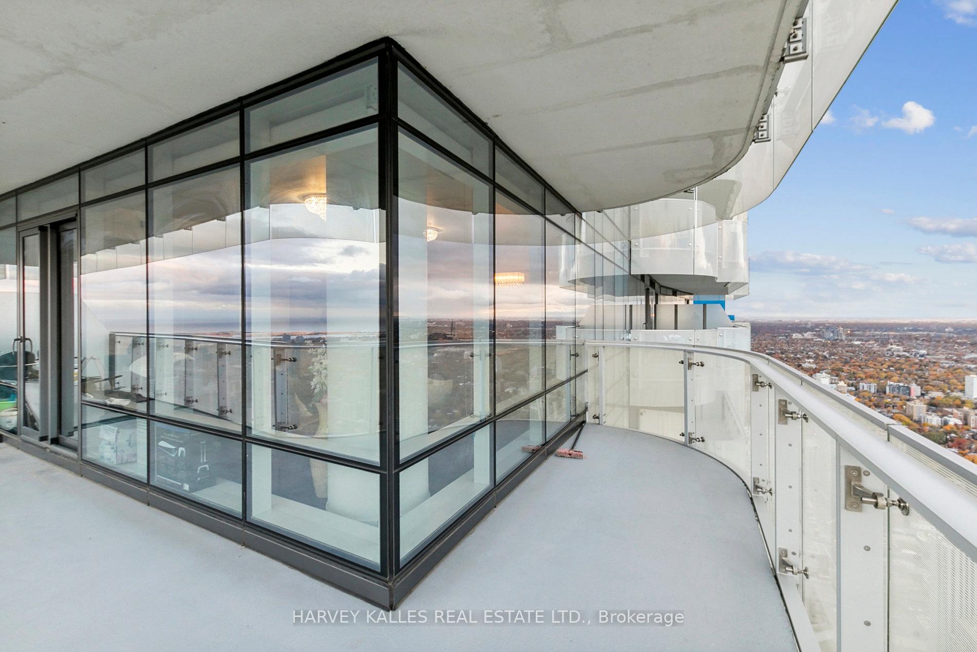 1 Bloor Street E 6801