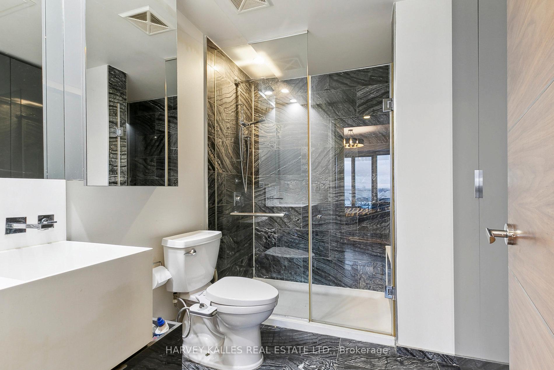 1 Bloor Street E 6801