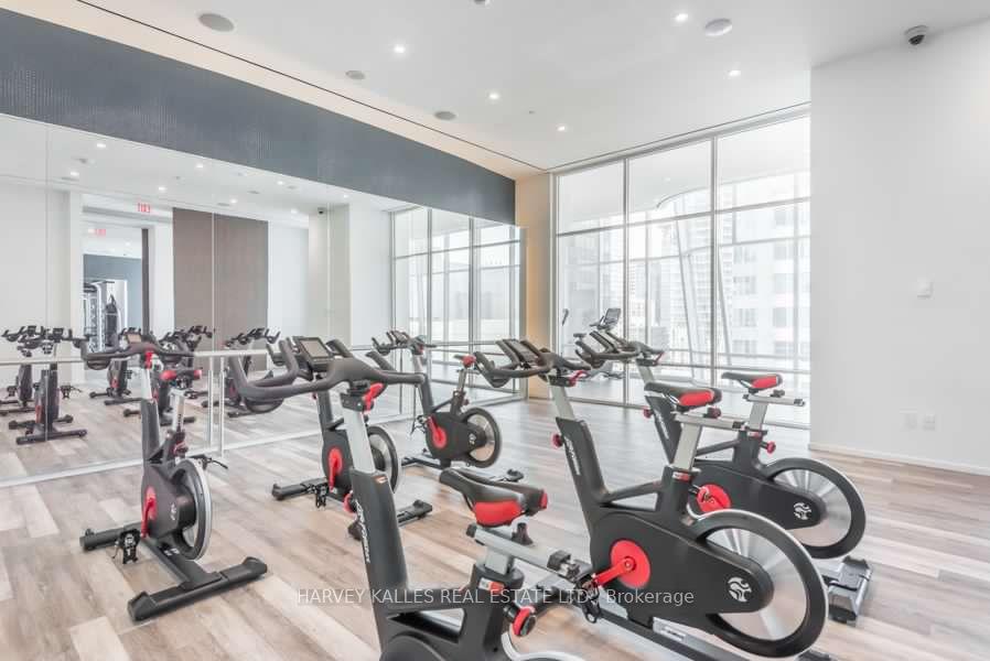 1 Bloor Street E 6801