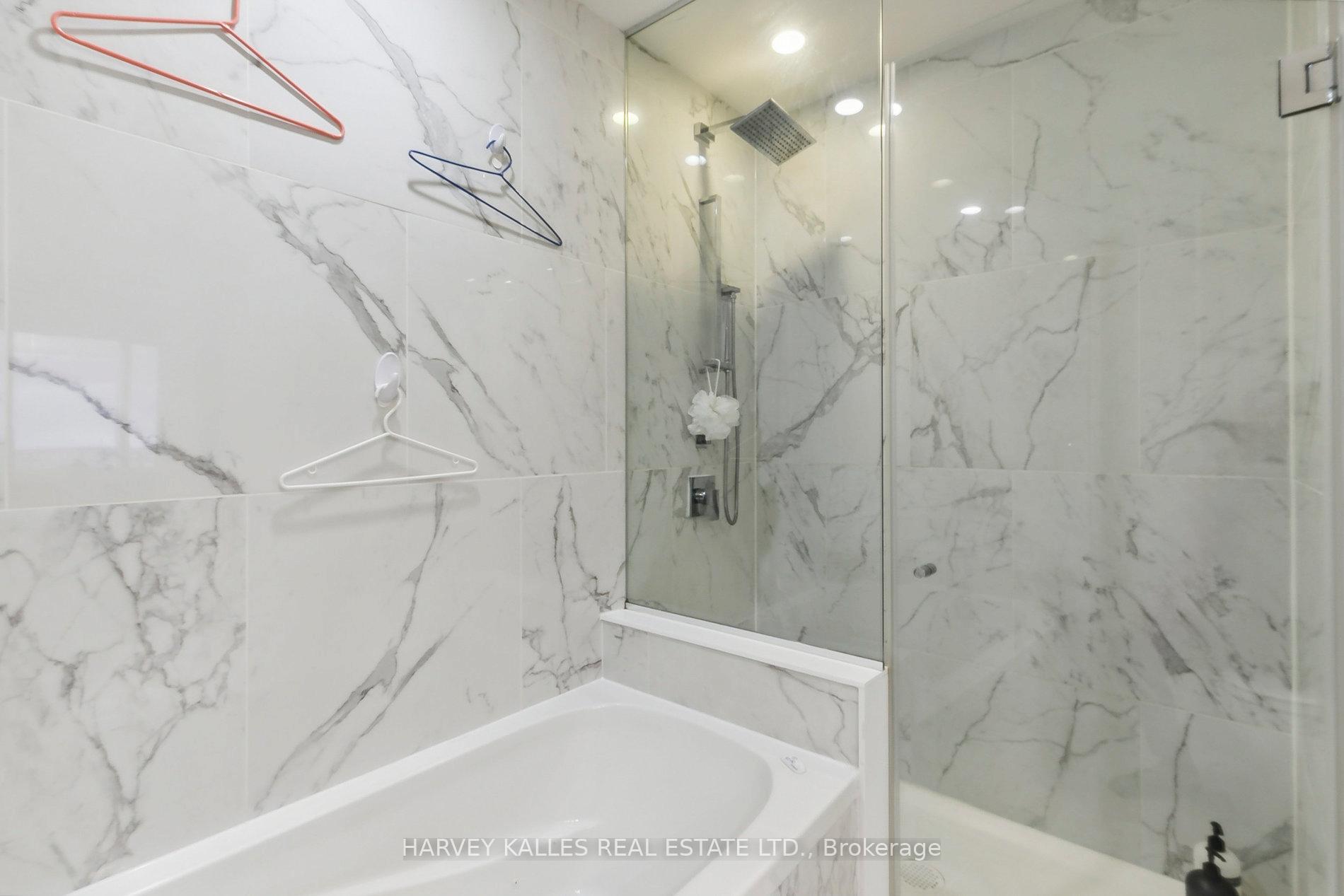 1 Bloor Street E 6801