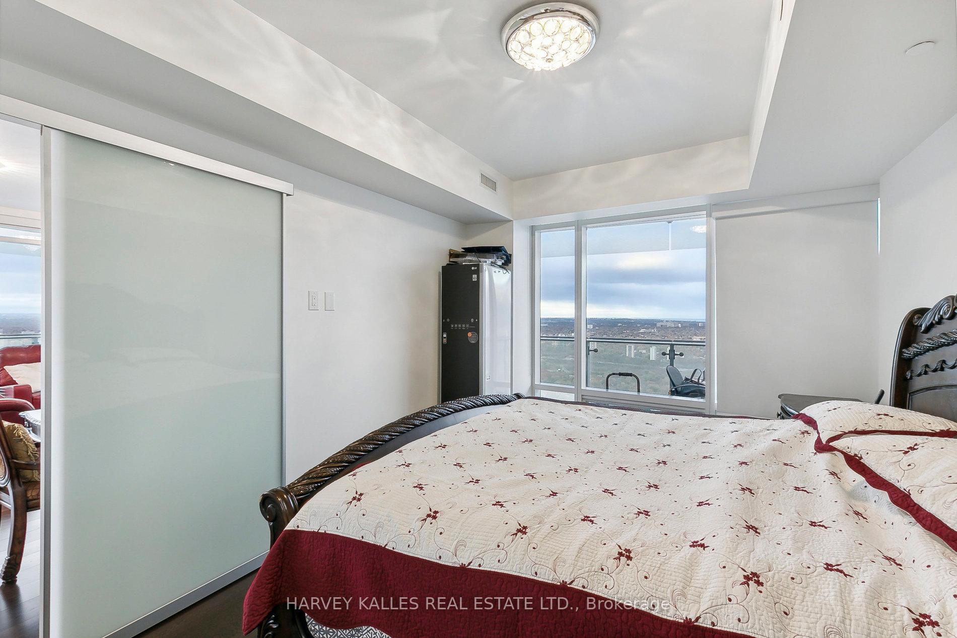 1 Bloor Street E 6801