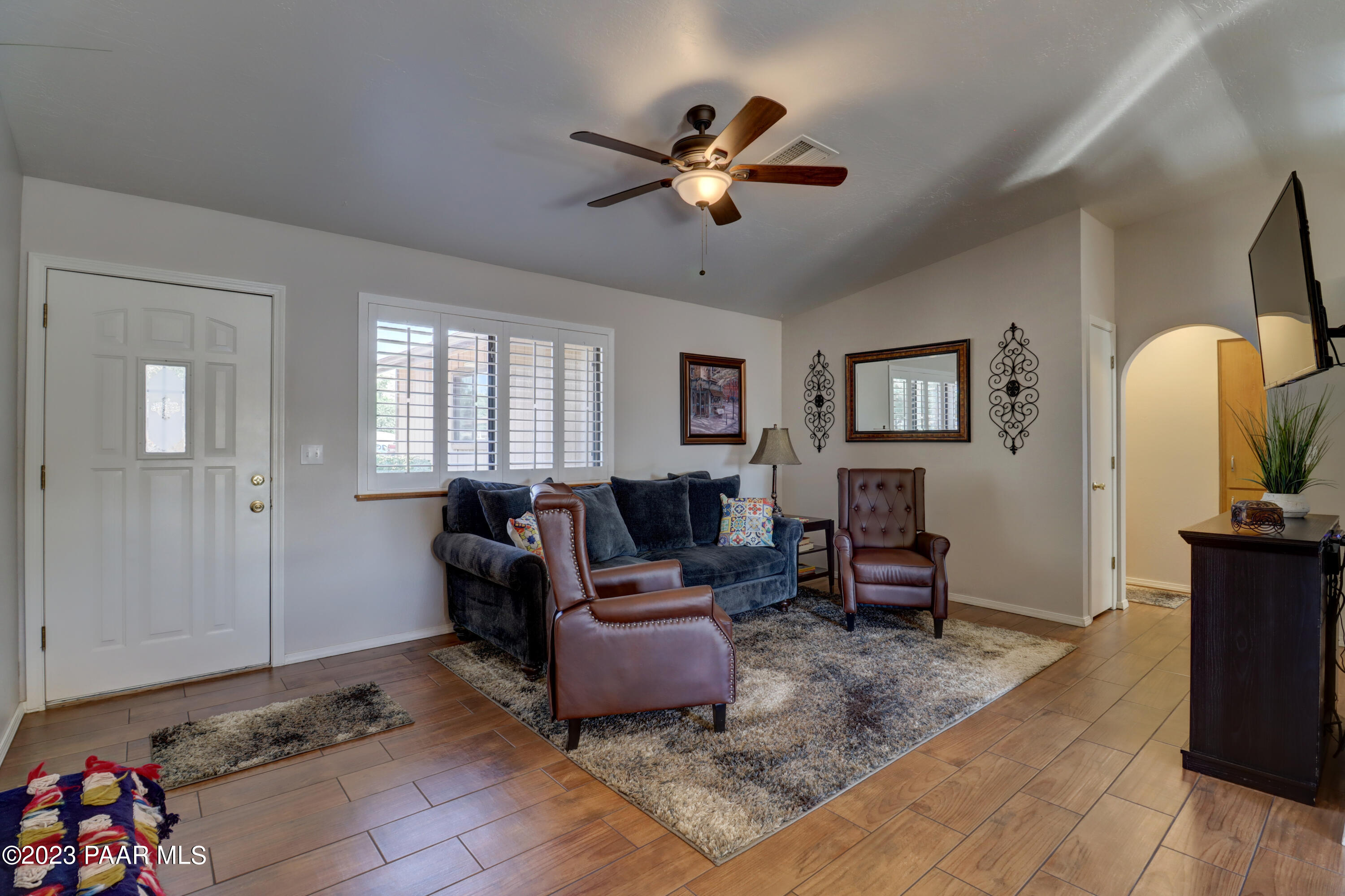 2811 N Cedar Springs Lane