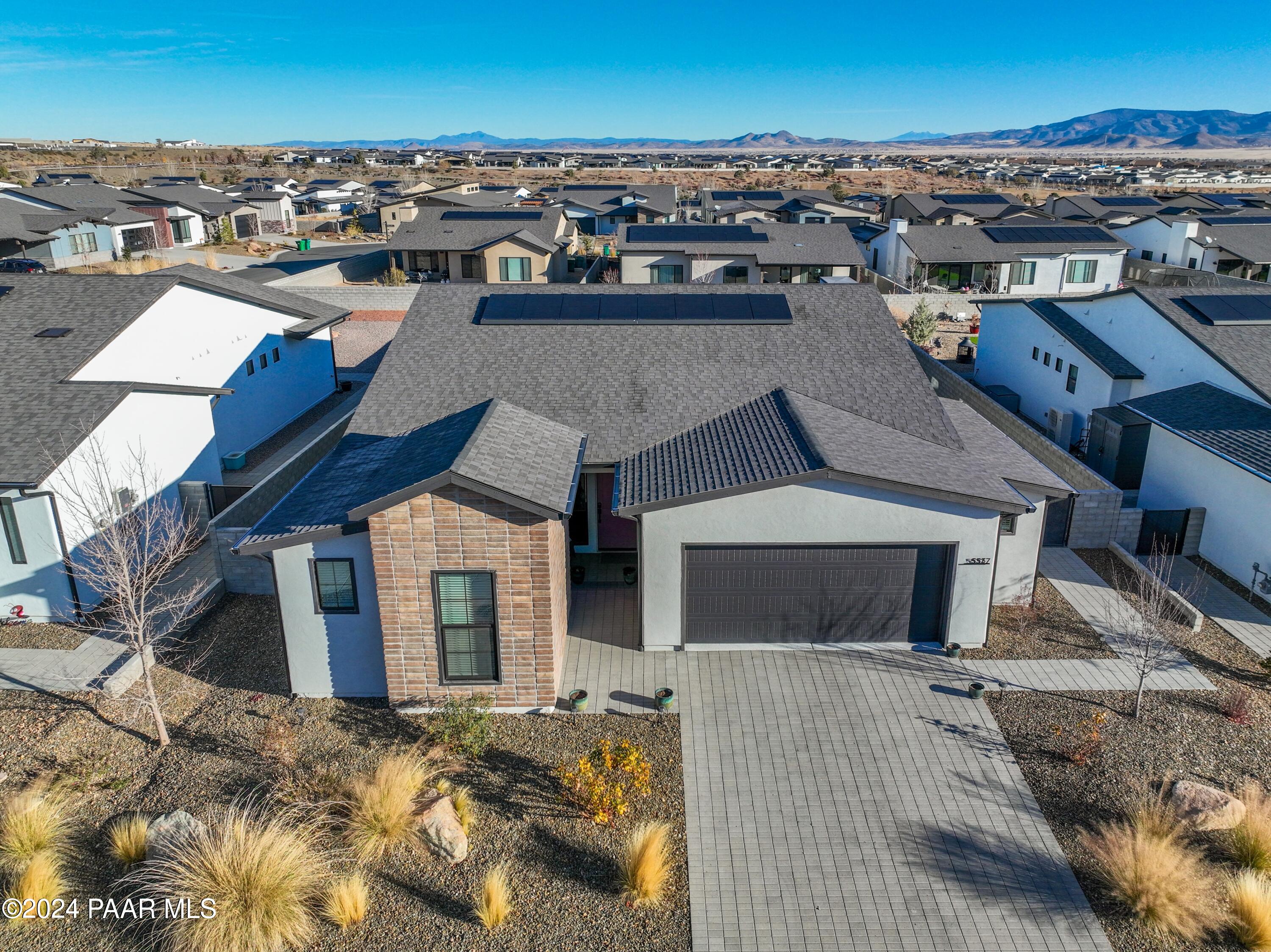 5537 E Killen Loop