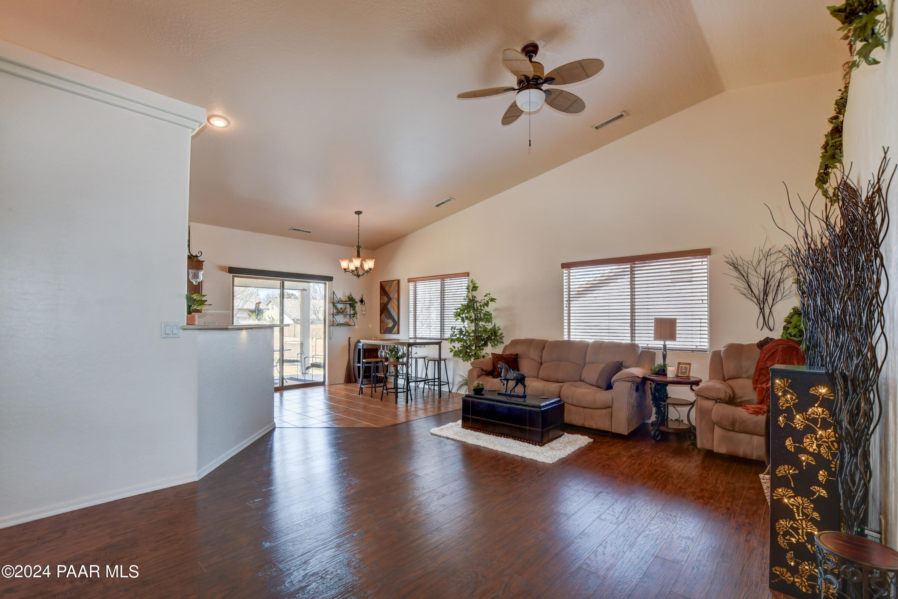 5508 N Bronco Lane