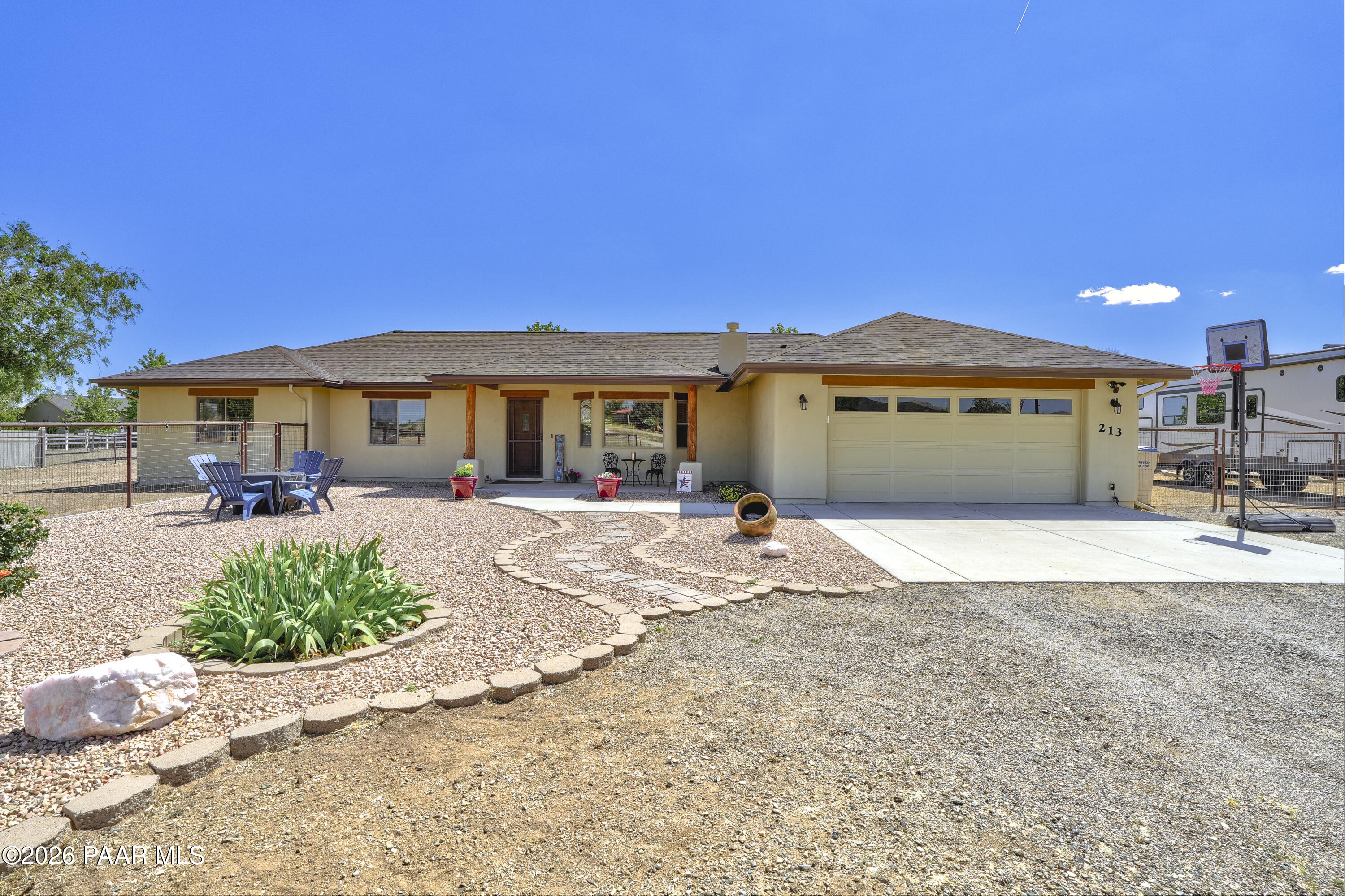 213 N Sycamore Vista Drive
