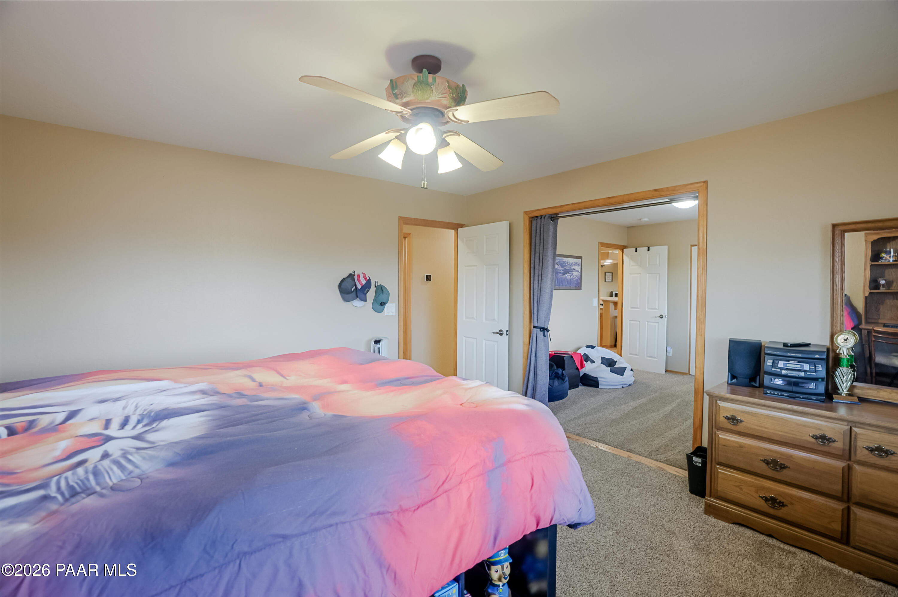 213 N Sycamore Vista Drive