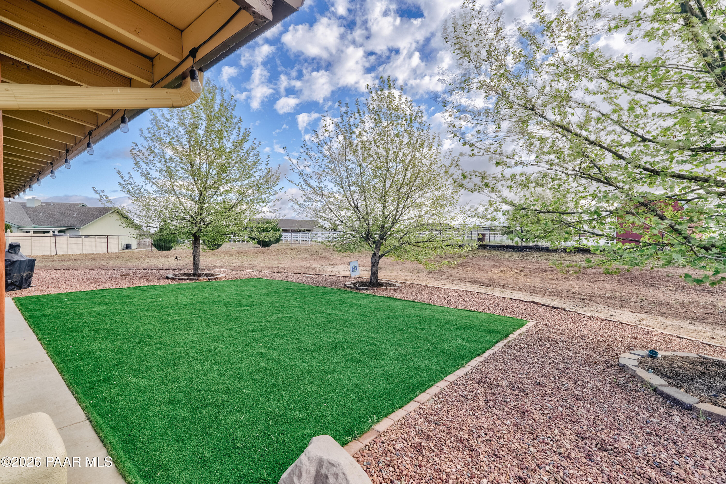 213 N Sycamore Vista Drive