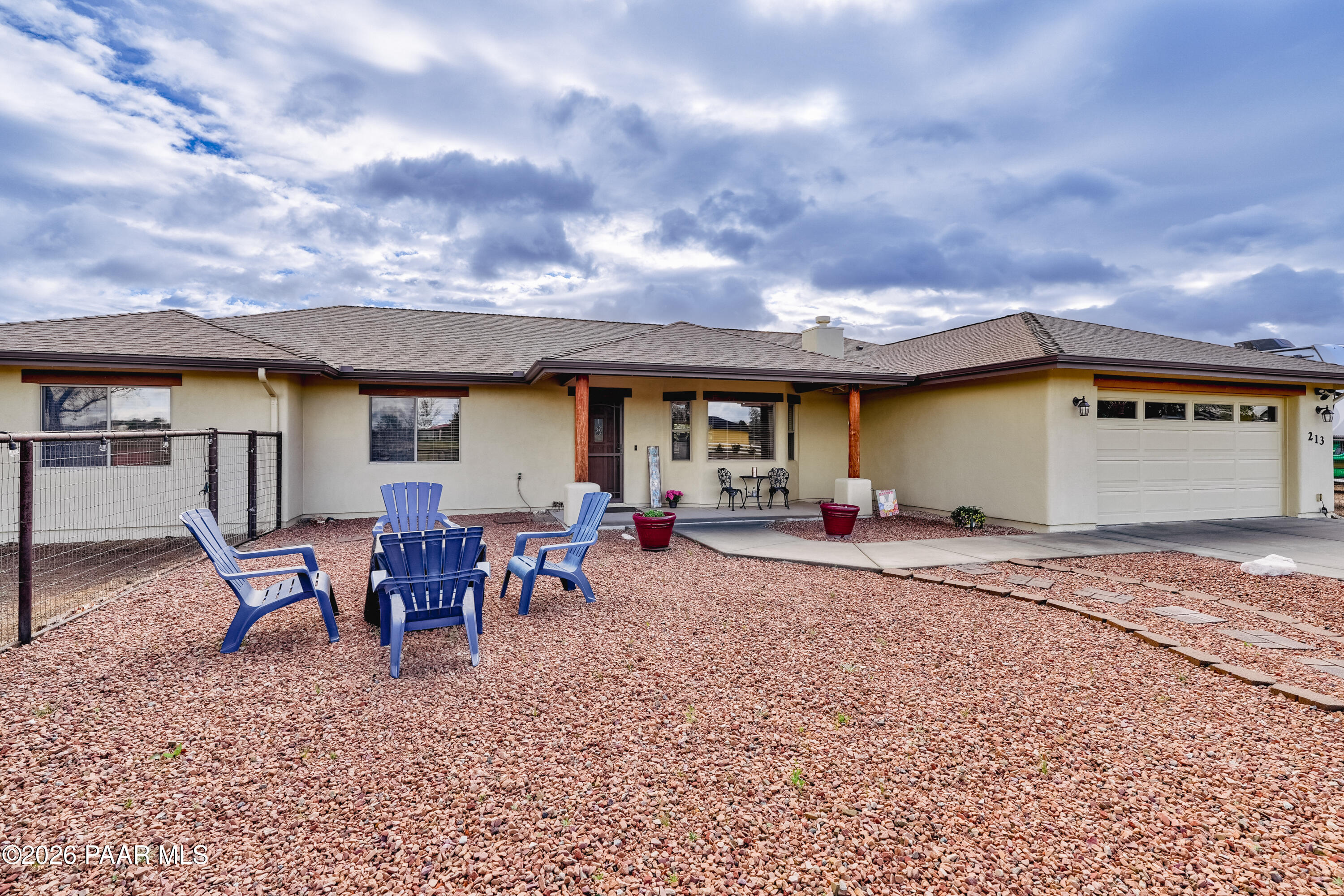 213 N Sycamore Vista Drive