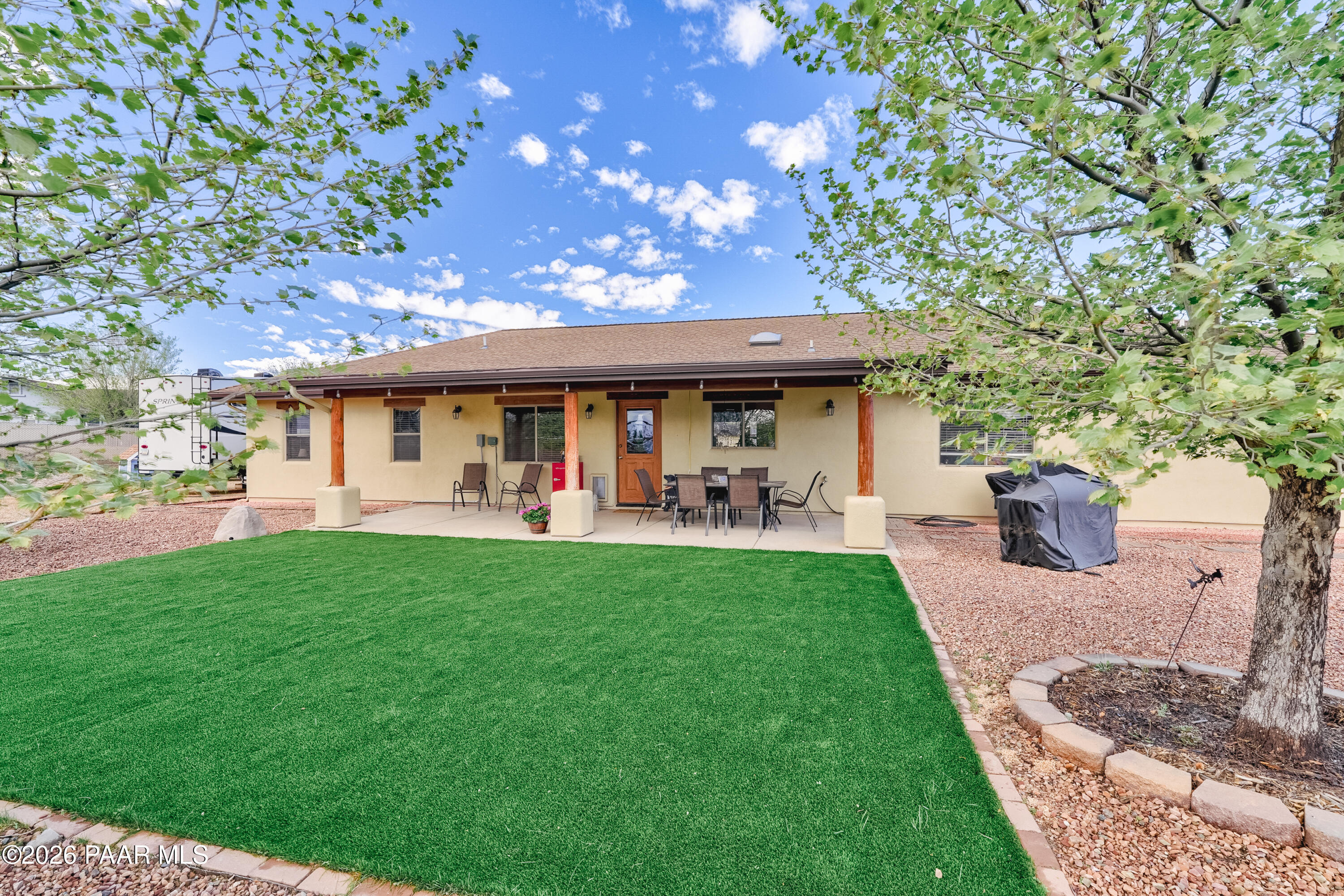 213 N Sycamore Vista Drive