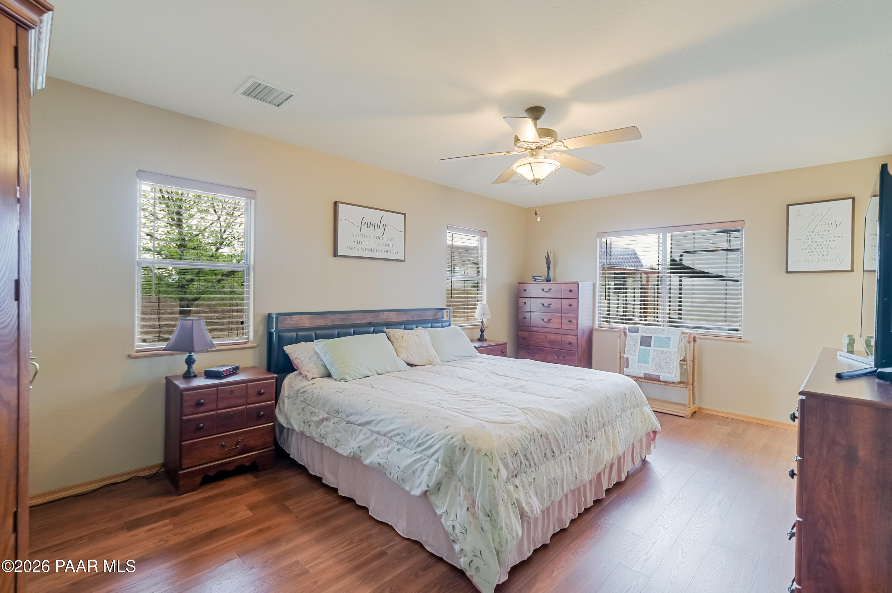 213 N Sycamore Vista Drive