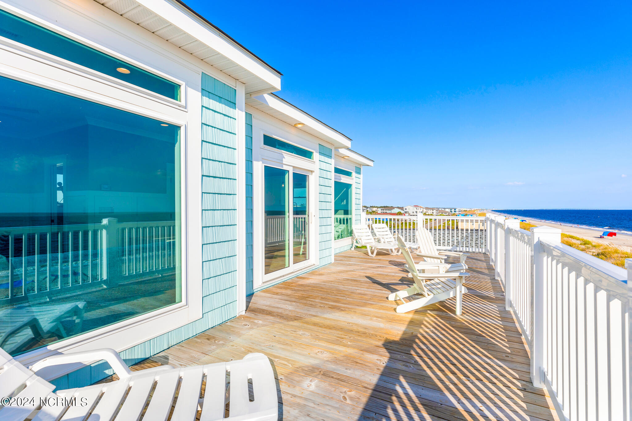 5223 E Beach Drive