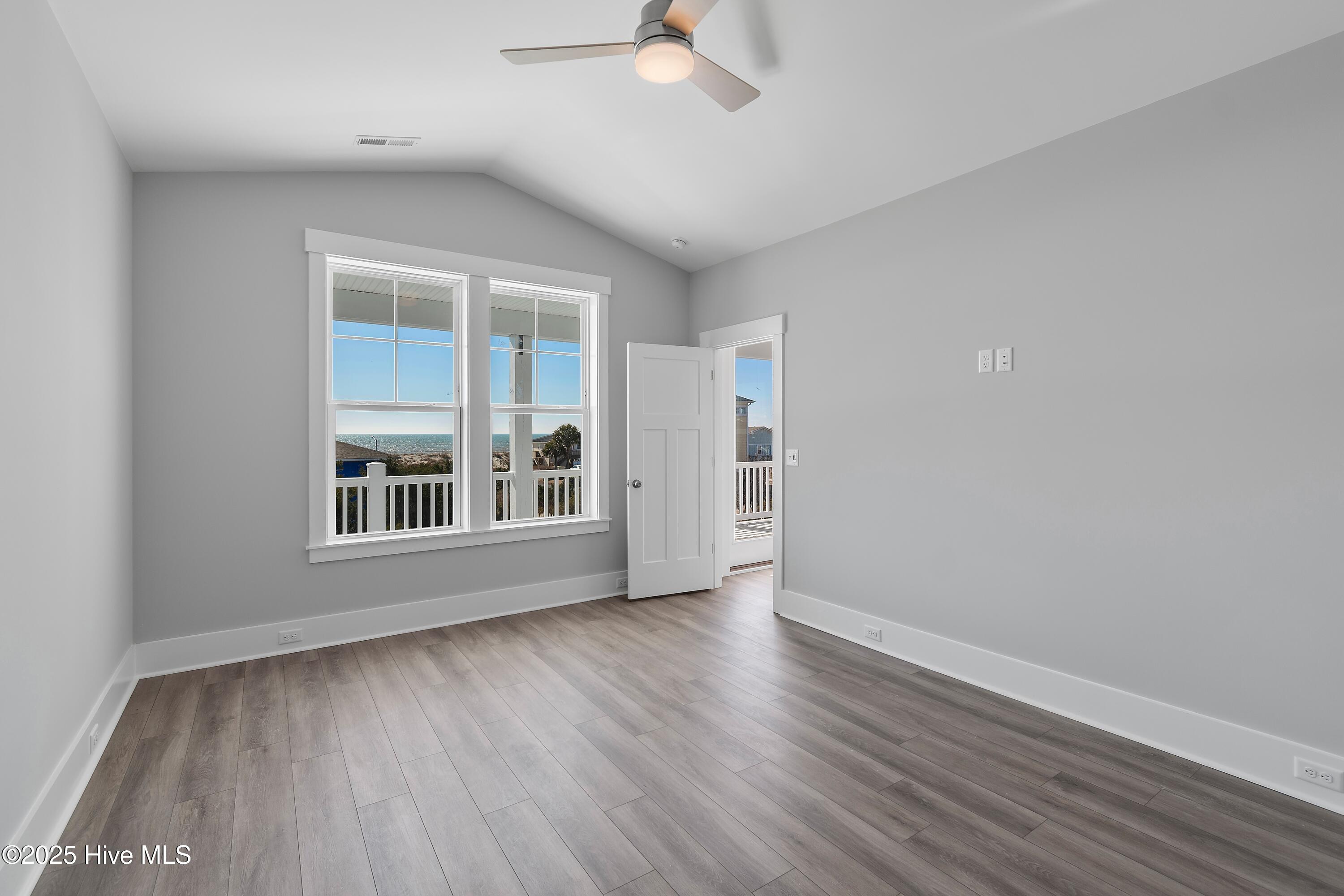 5513 E Pelican Drive