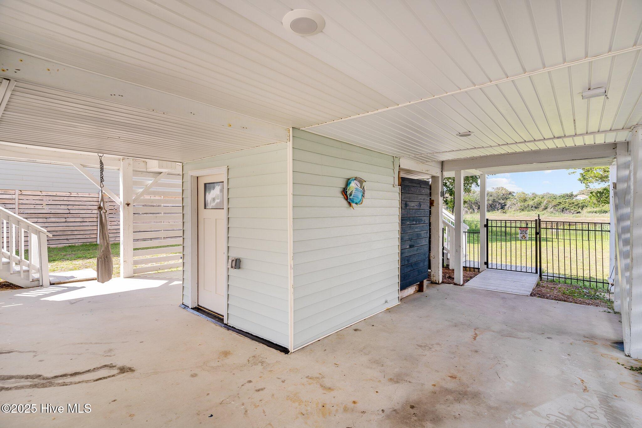 920 E Pelican Drive