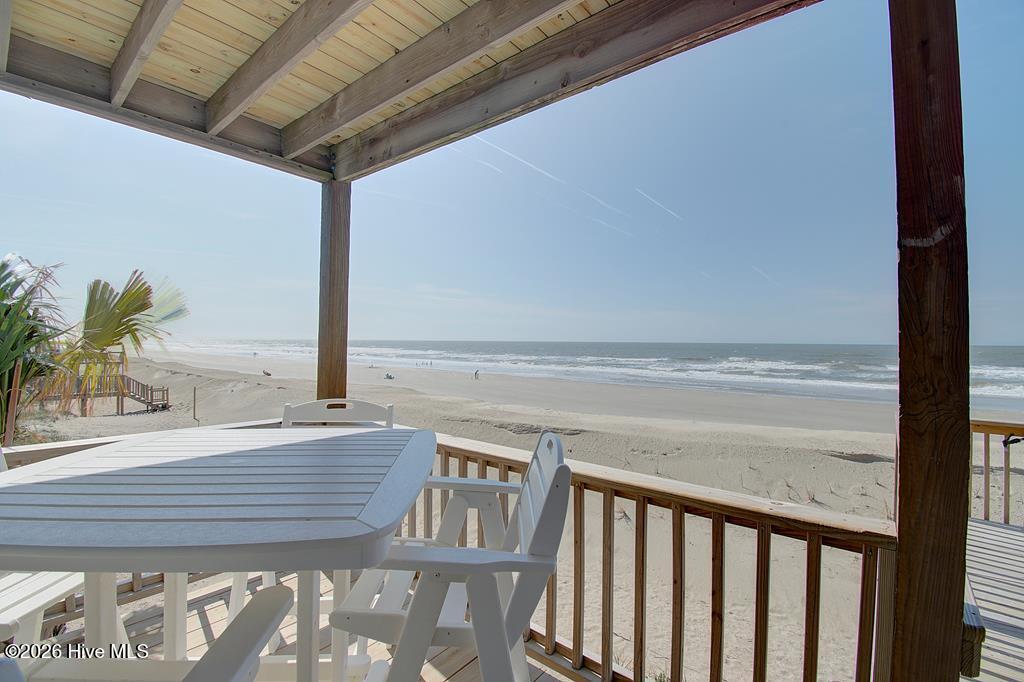 209 W Beach Drive