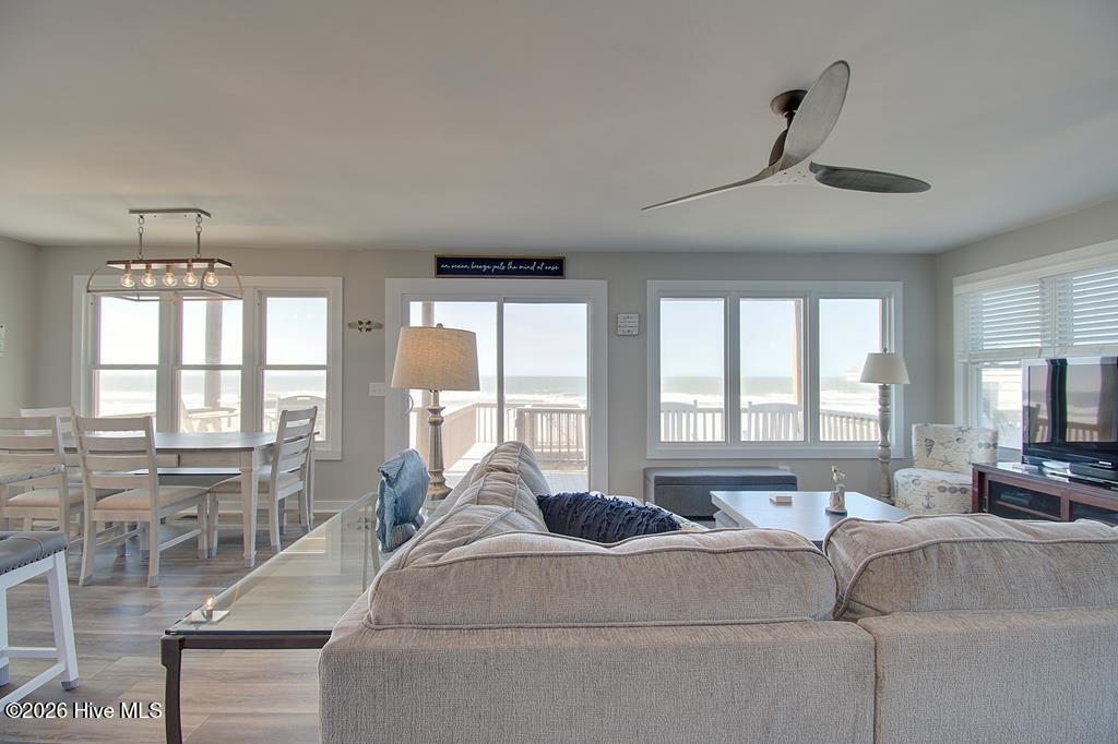 209 W Beach Drive