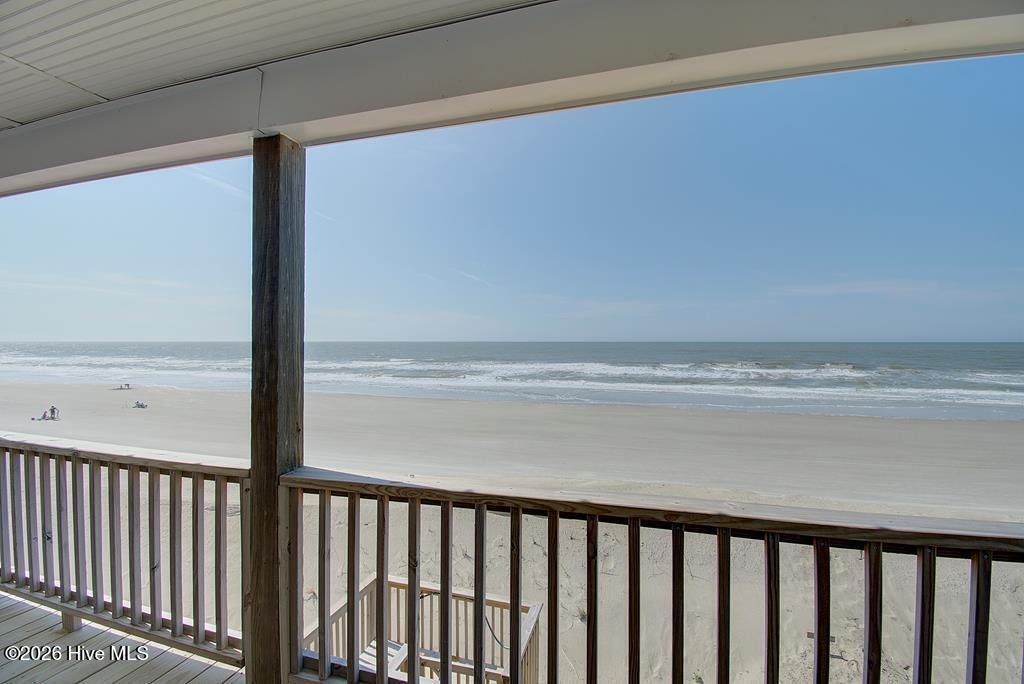 209 W Beach Drive