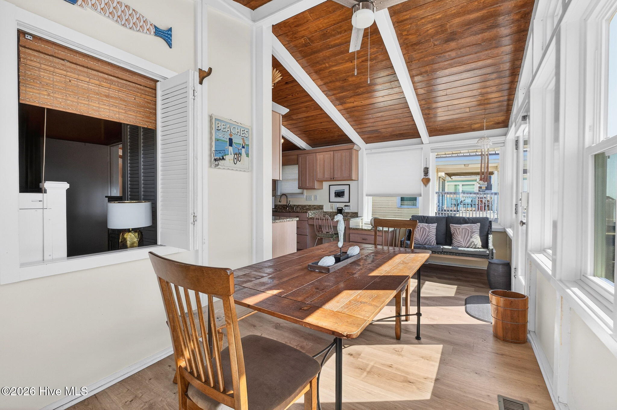 2521 W Beach Drive