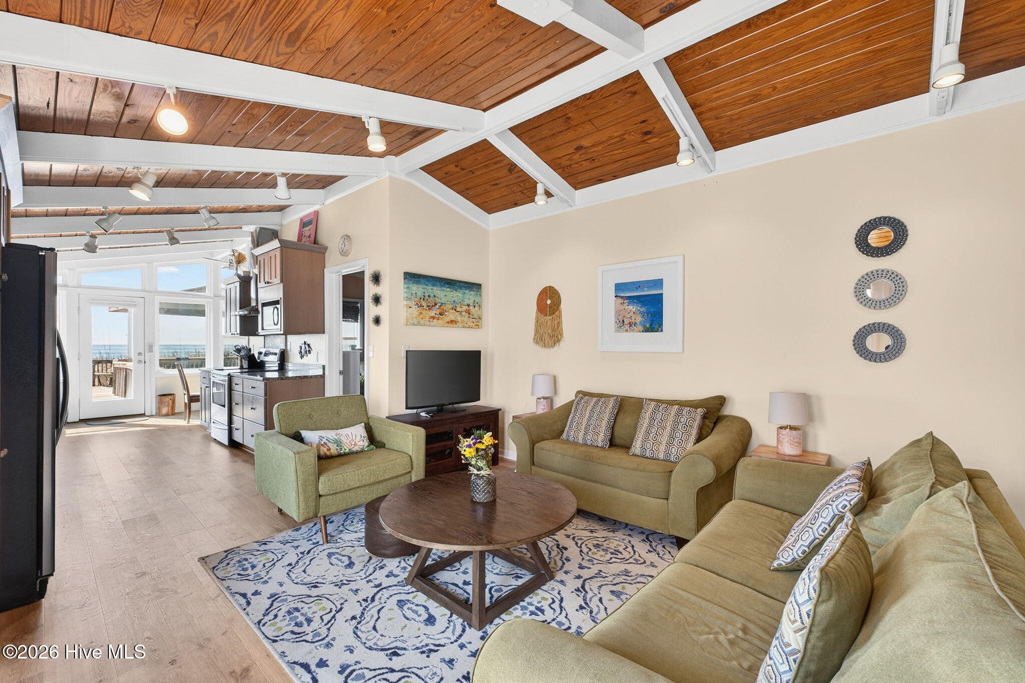 2521 W Beach Drive